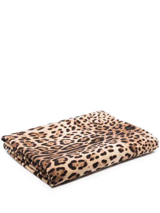 leopard print 140cm x 180cm blanket