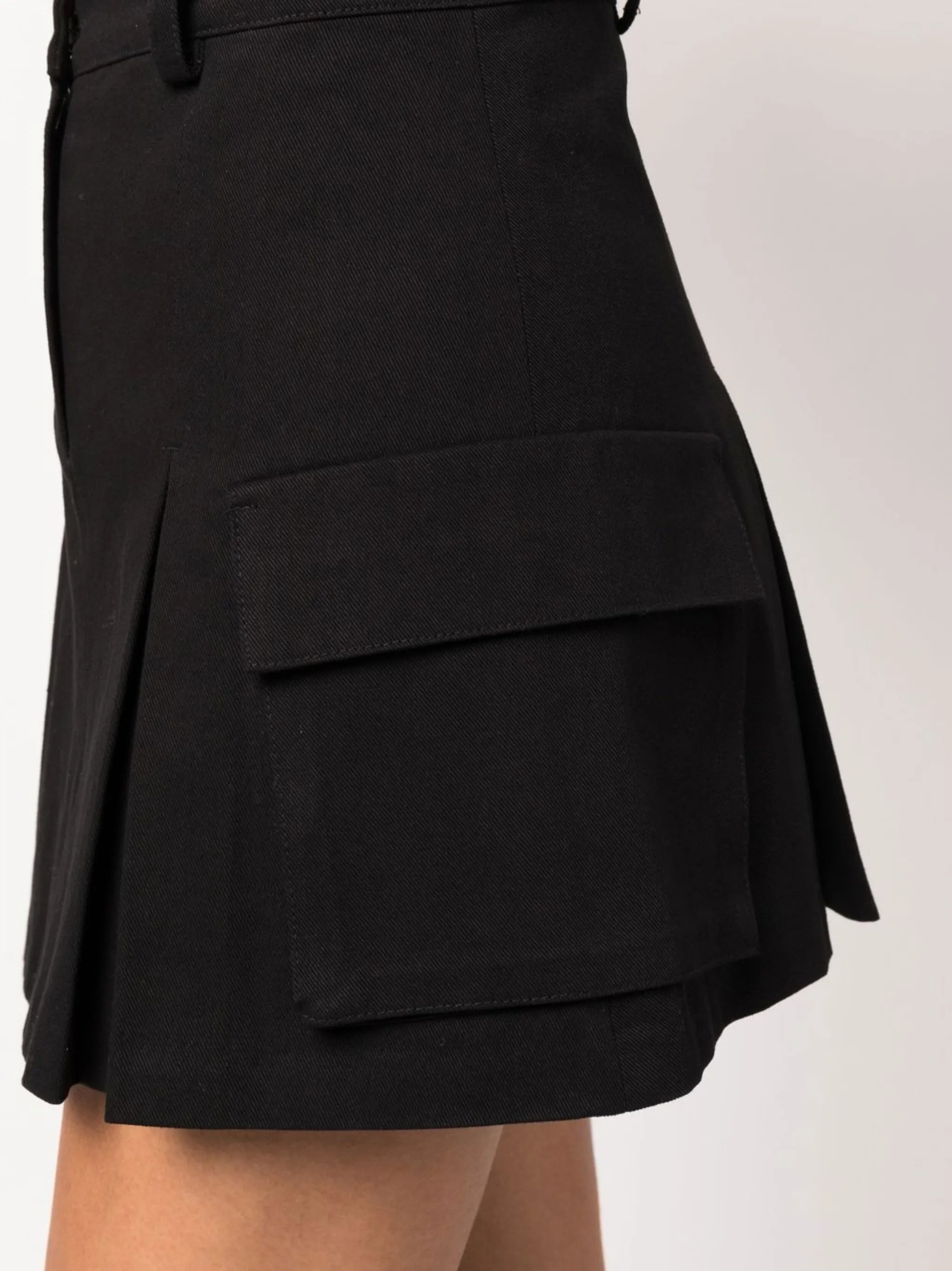 Audrey cargo mini skirt
