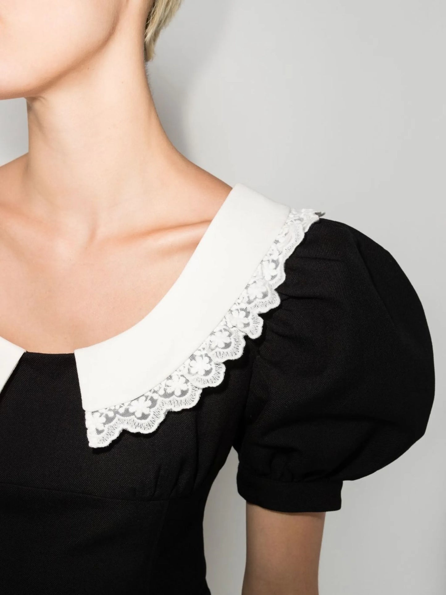 short-sleeve cropped top