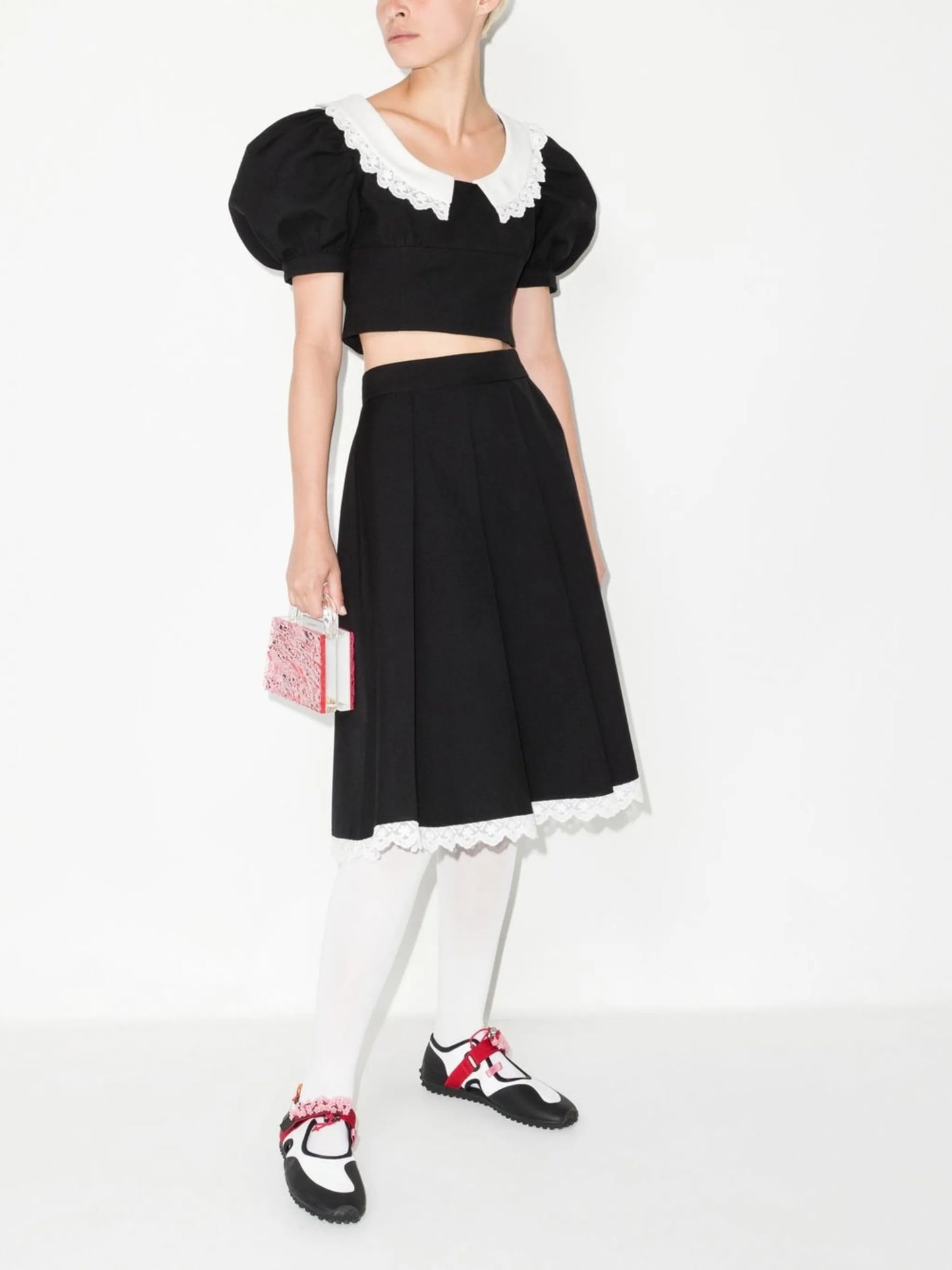 short-sleeve cropped top