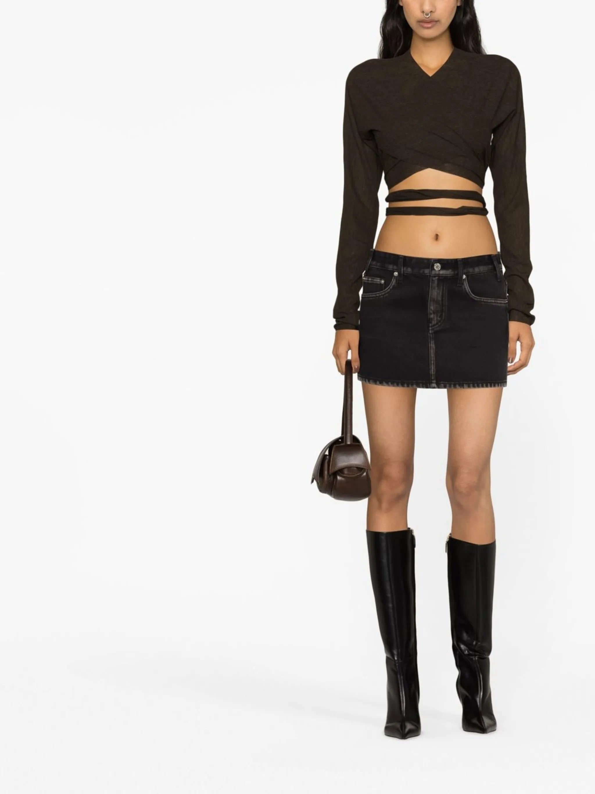 tie-fastening long-sleeve top