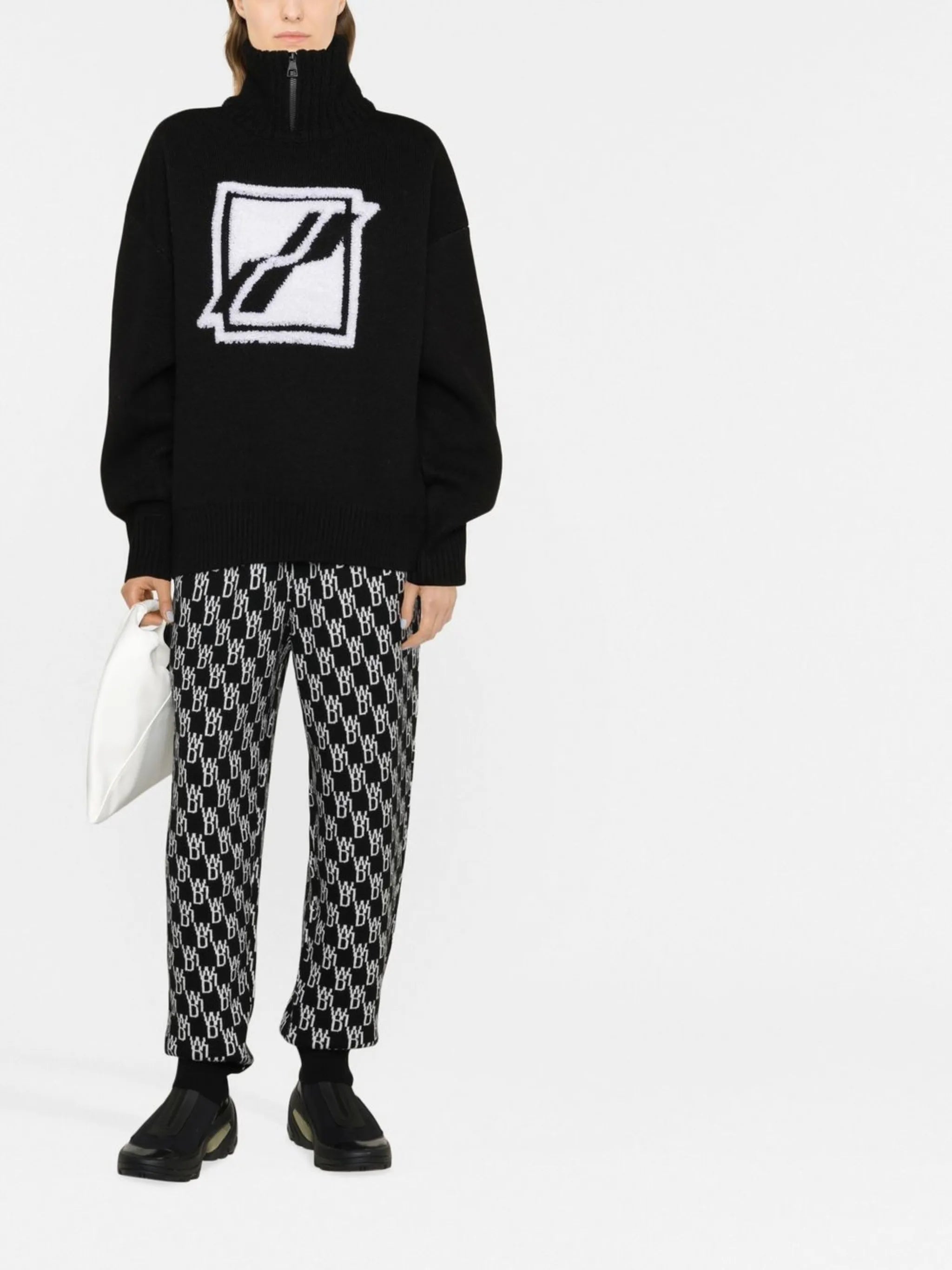 logo jacquard knitted trousers