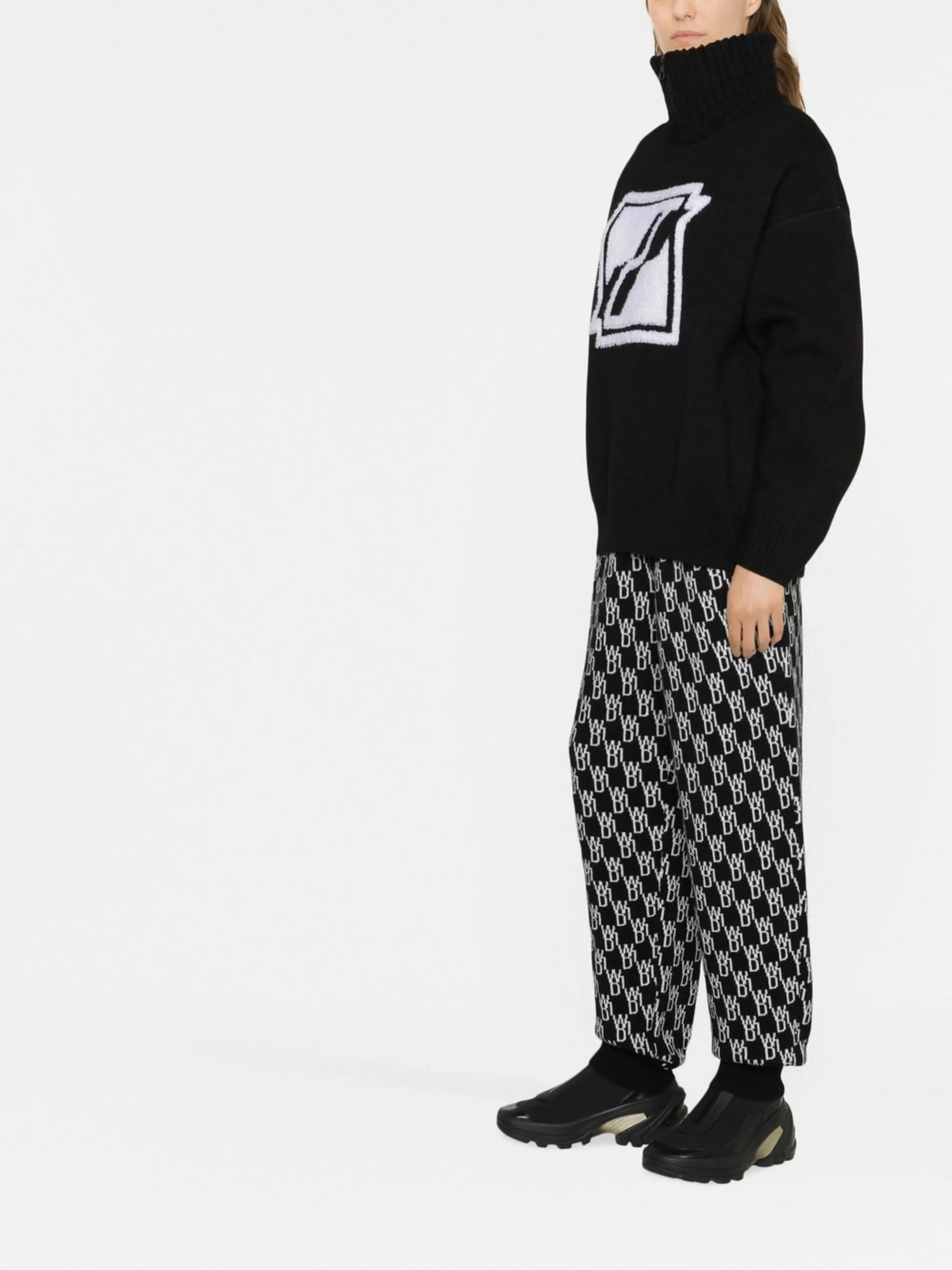 logo jacquard knitted trousers