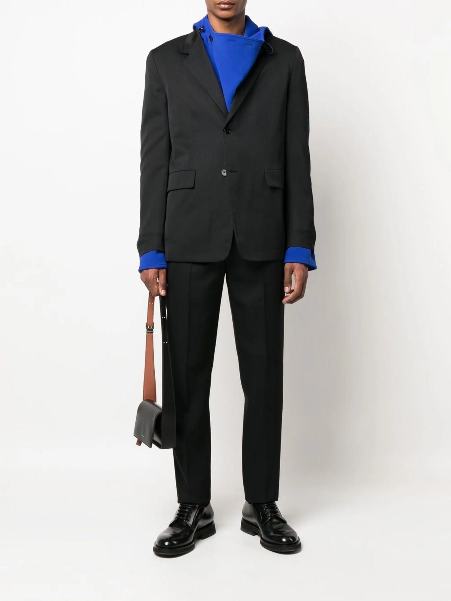 slim-fit single-breasted suit