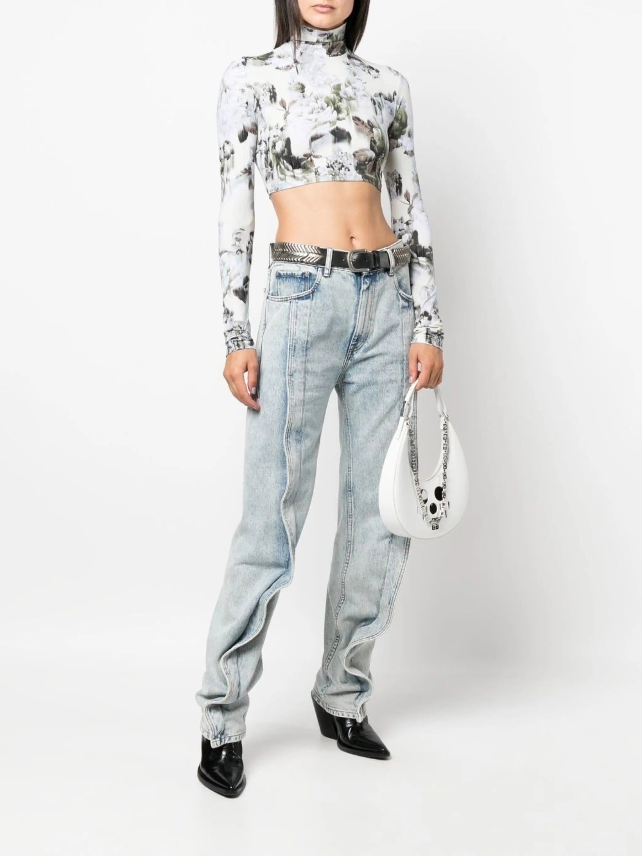 slim-cut banana jeans