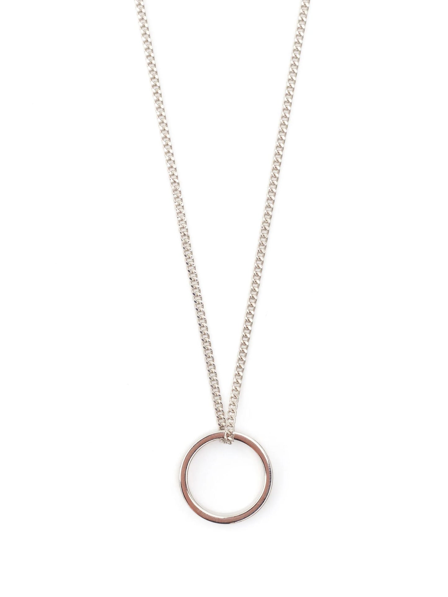 Minimal engraved pendant necklace