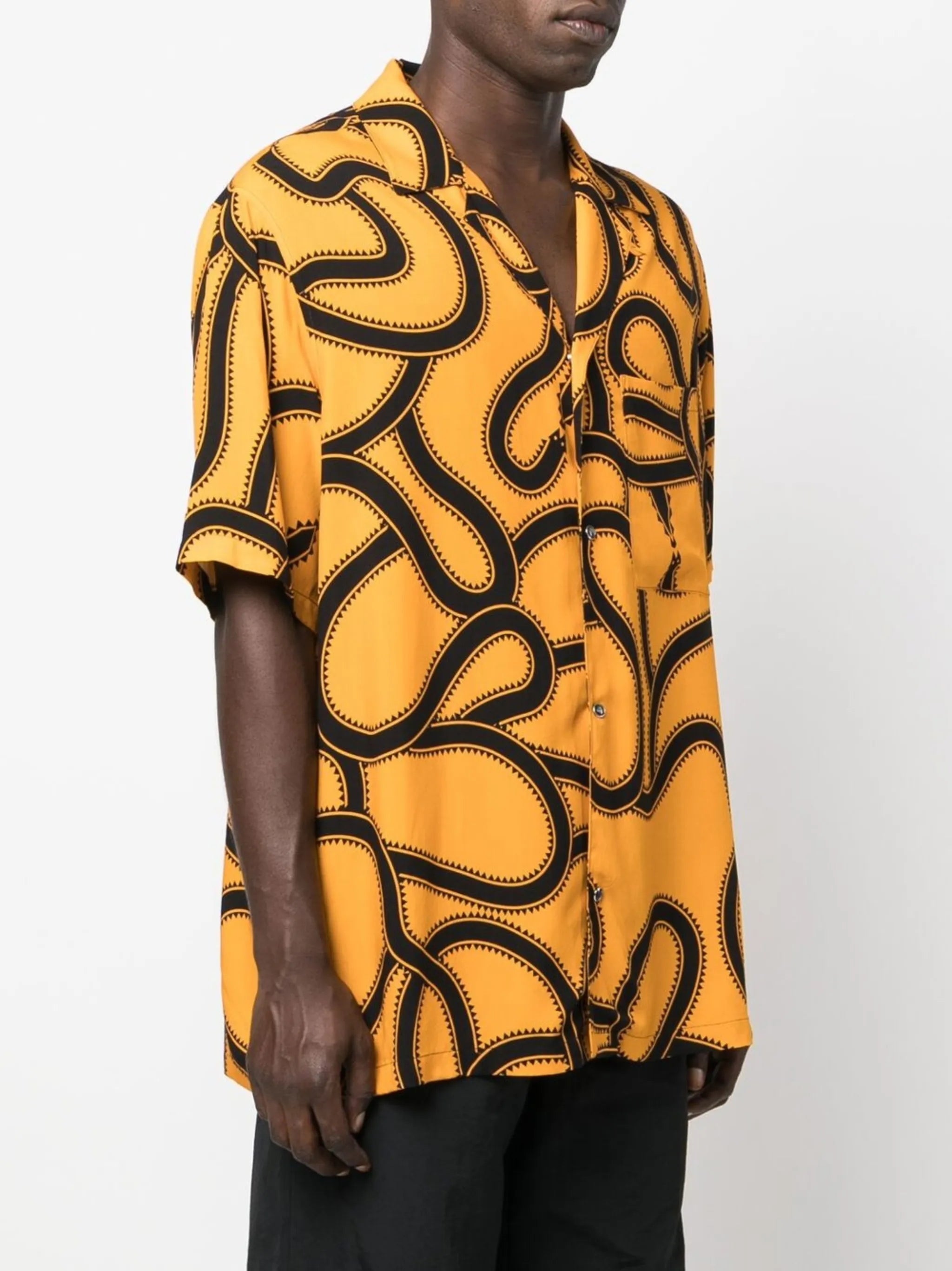 snake print short-sleeve shirt