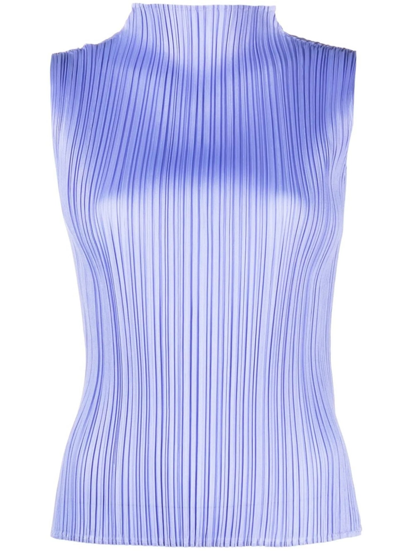 pleated sleeveless blouse