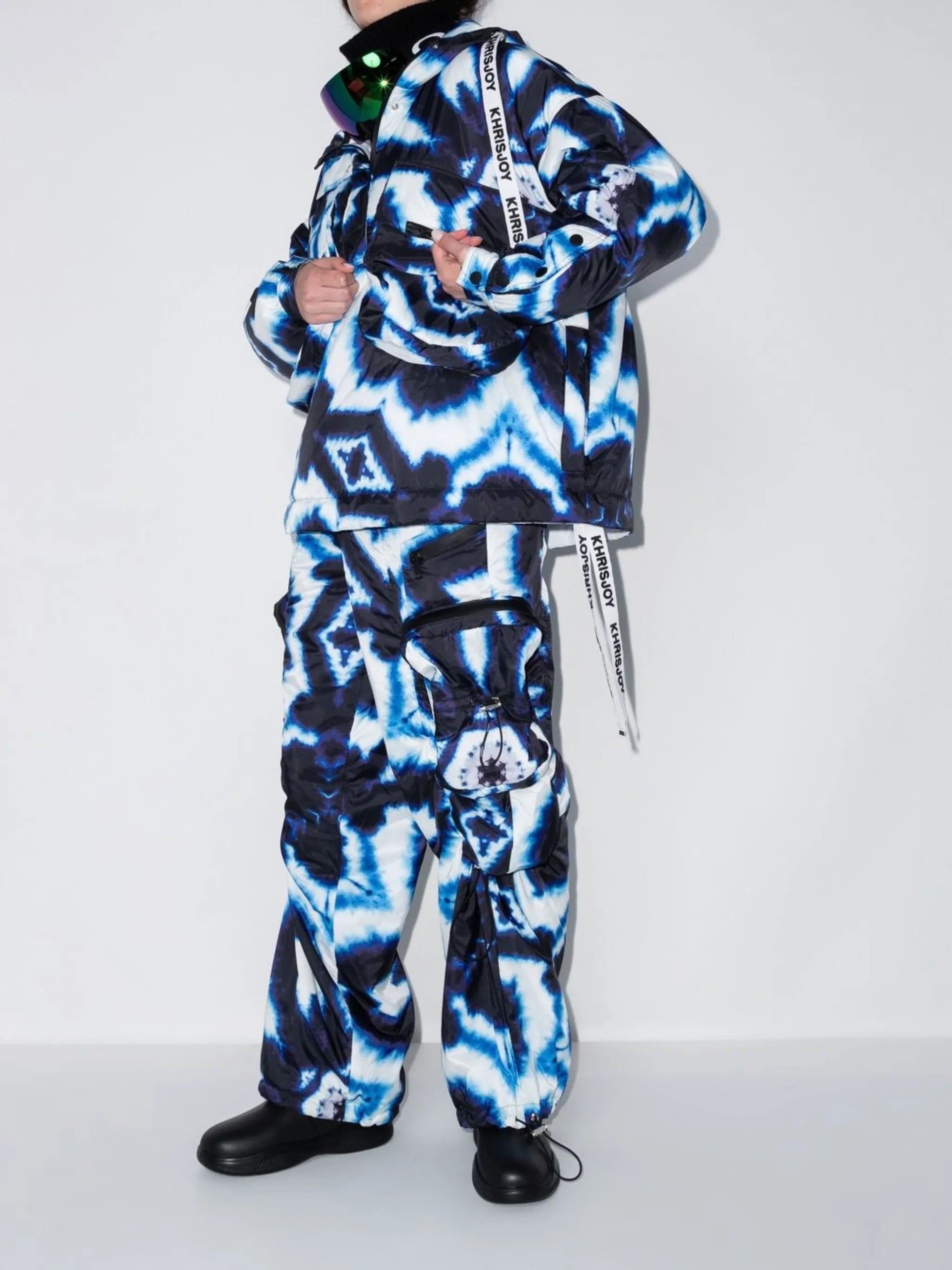 tie-dye zip-fastening jacket