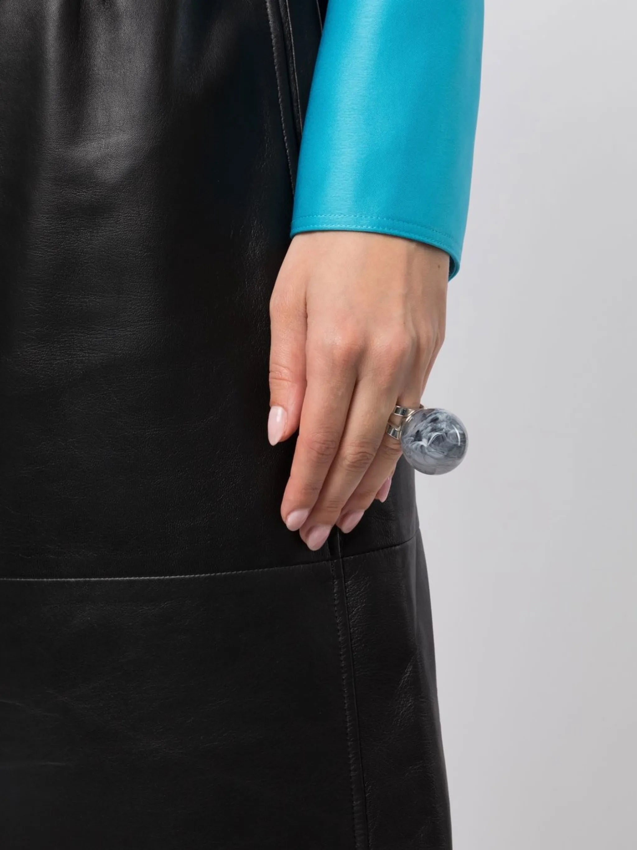 X La Manso Smoke small candy ball ring