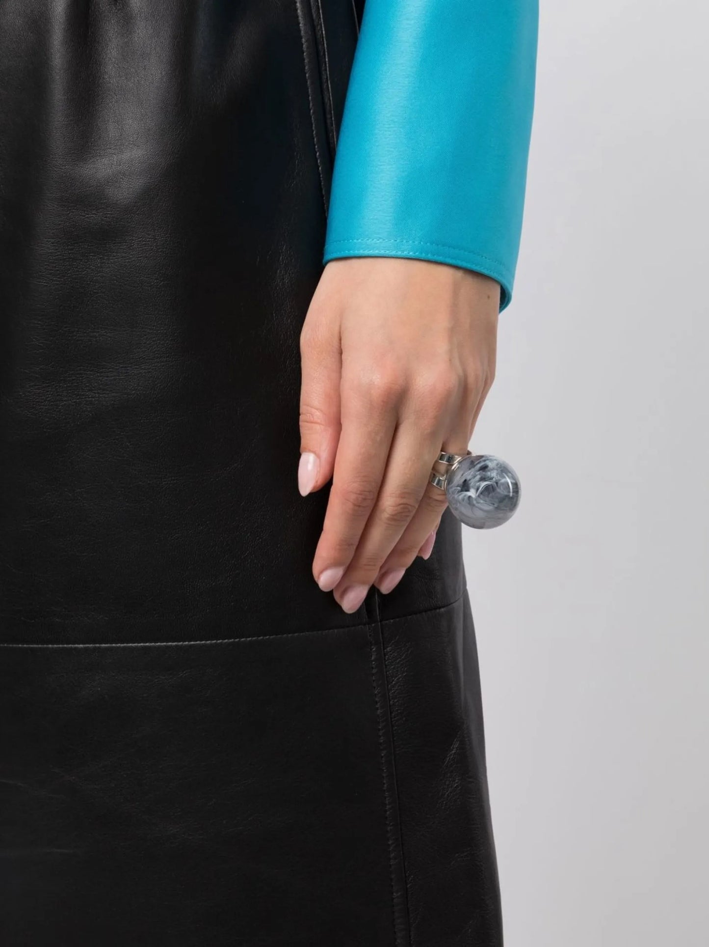 X La Manso Smoke small candy ball ring