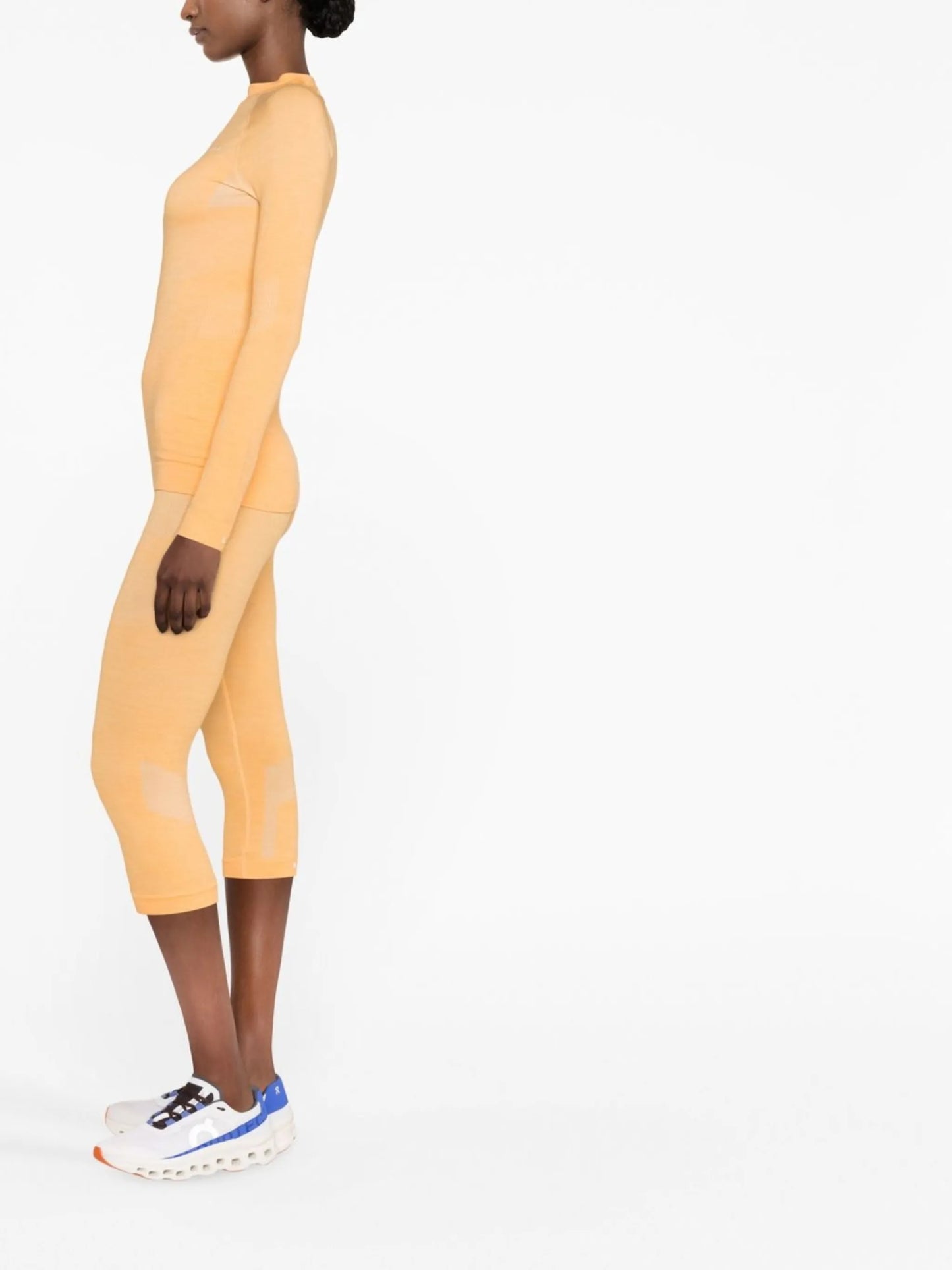 three-quarter length leggings