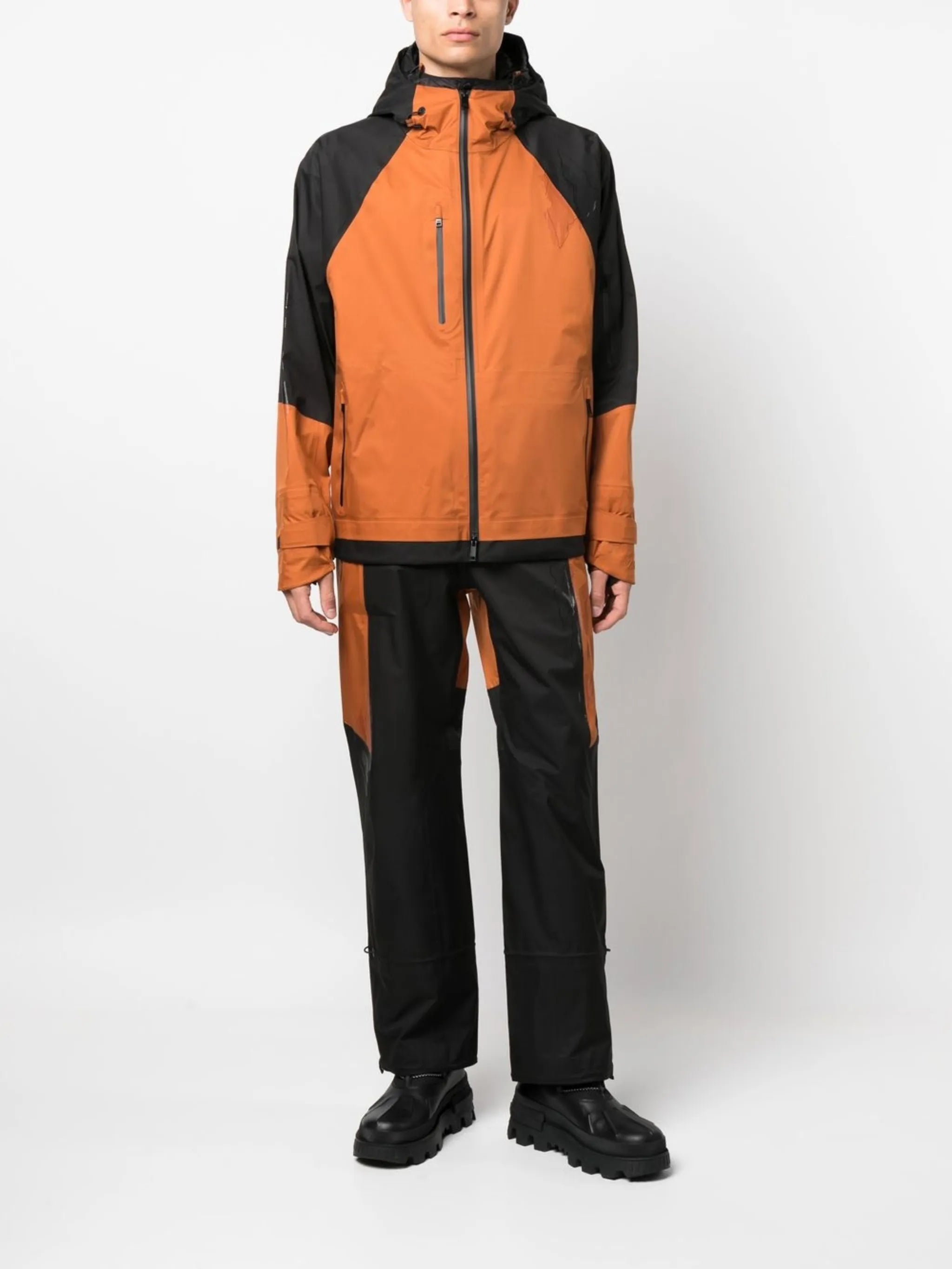 toggle-cuff straight-leg trousers