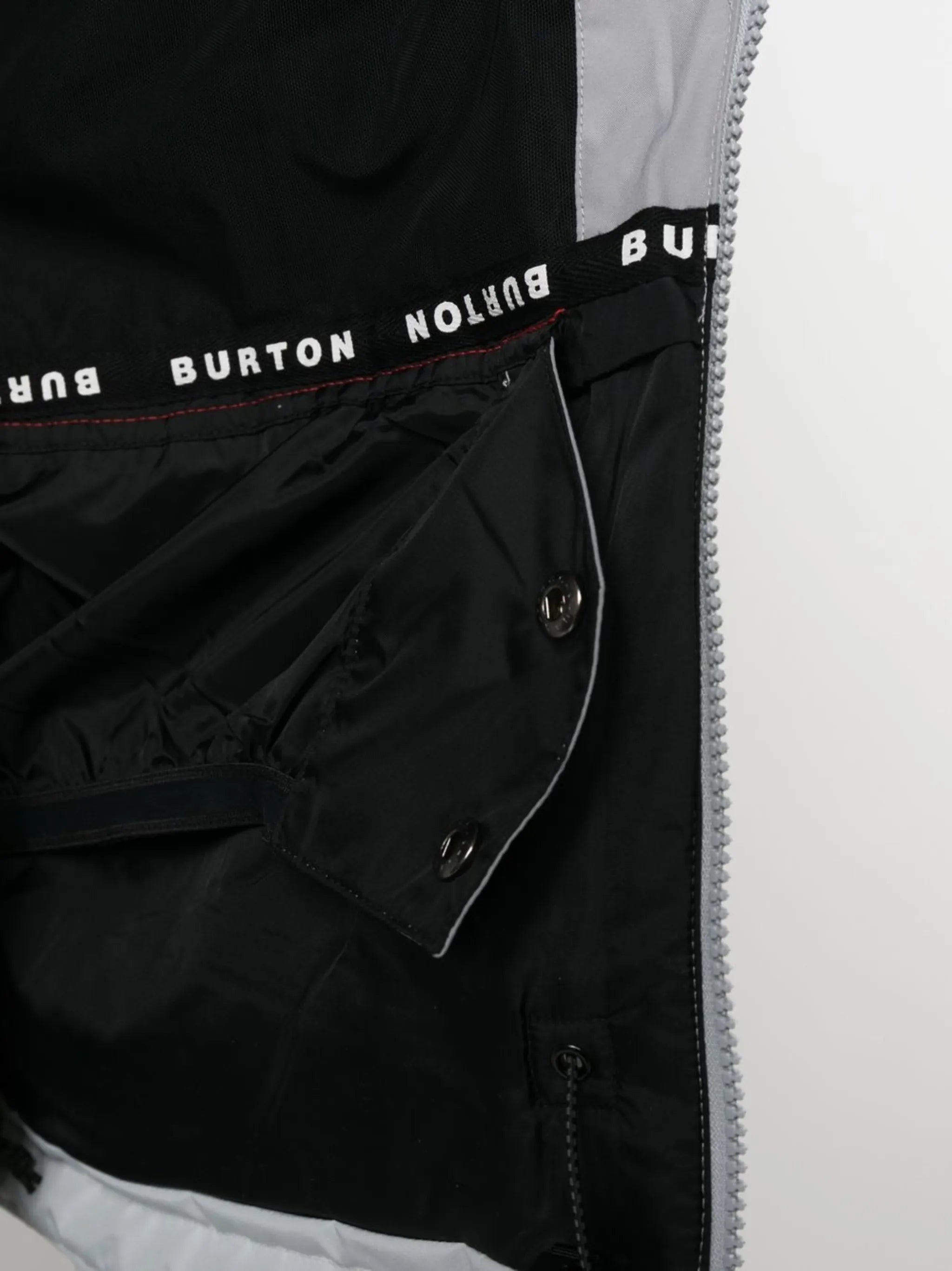 Carbonate GORE-TEX® 2L ski jacket