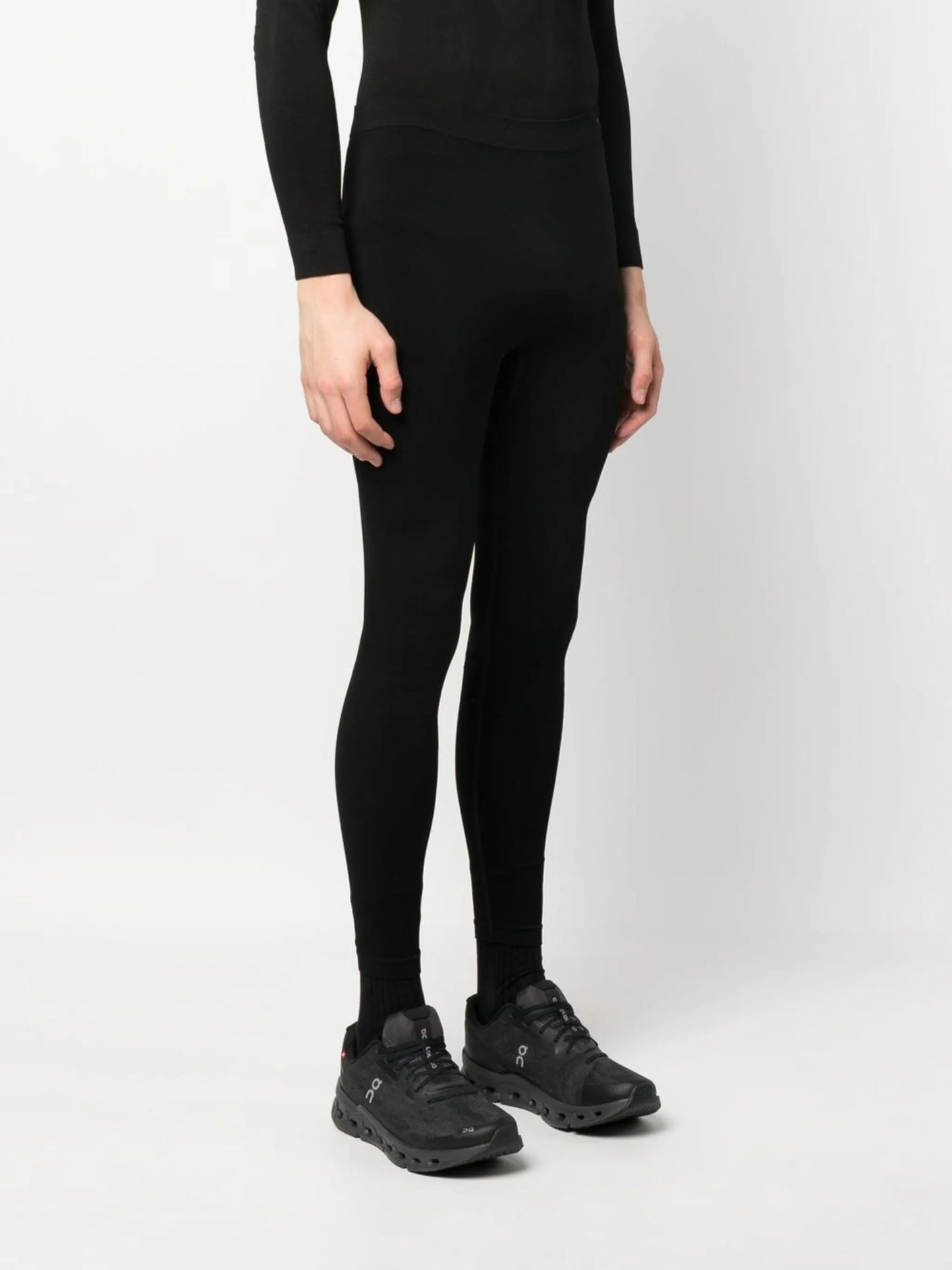 skin-tight compression tights