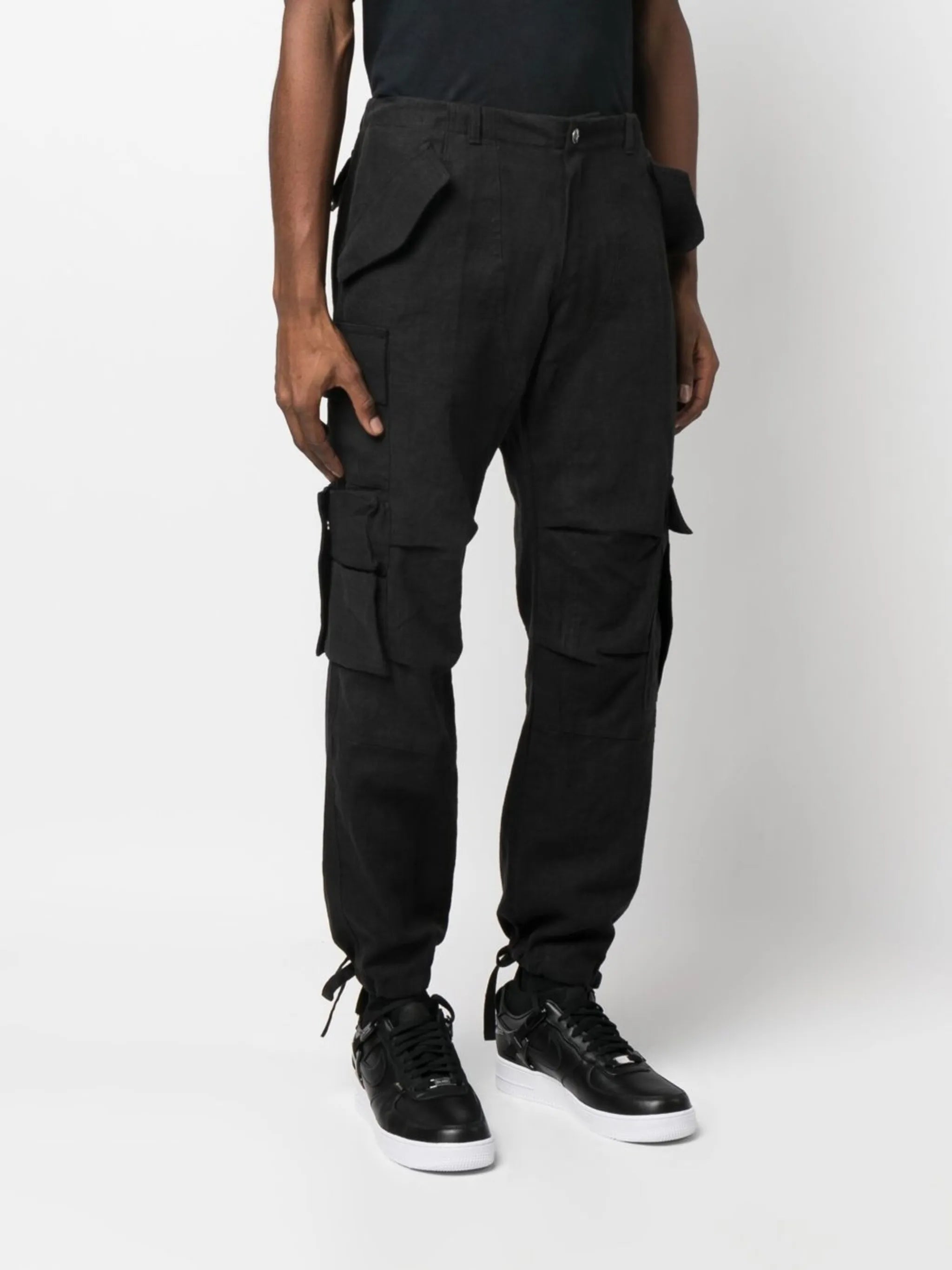 straight-leg cargo trousers