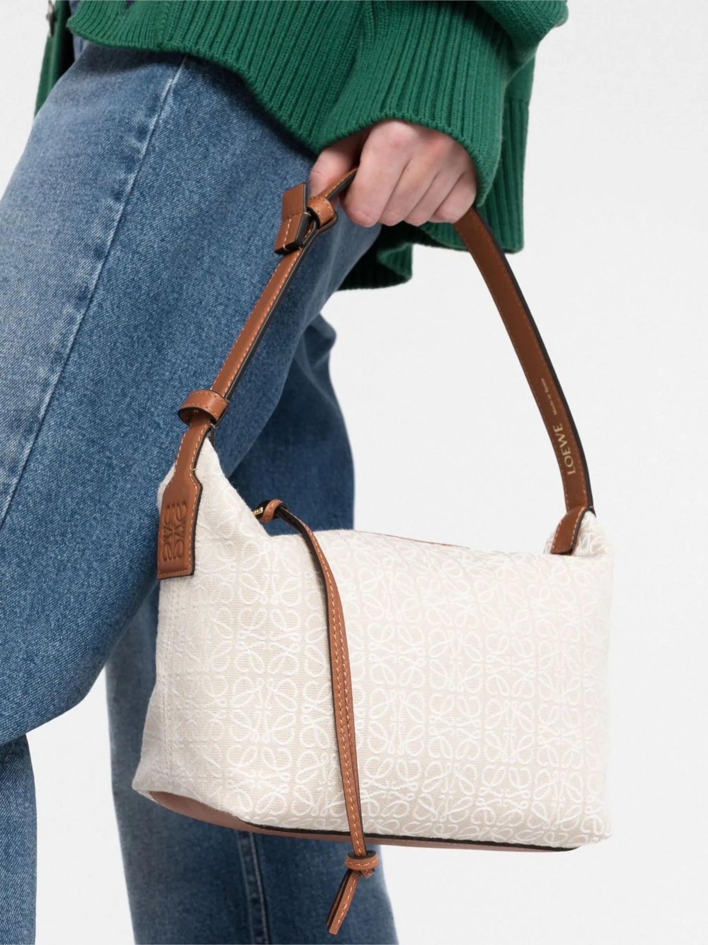 monogram-pattern shoulder bag