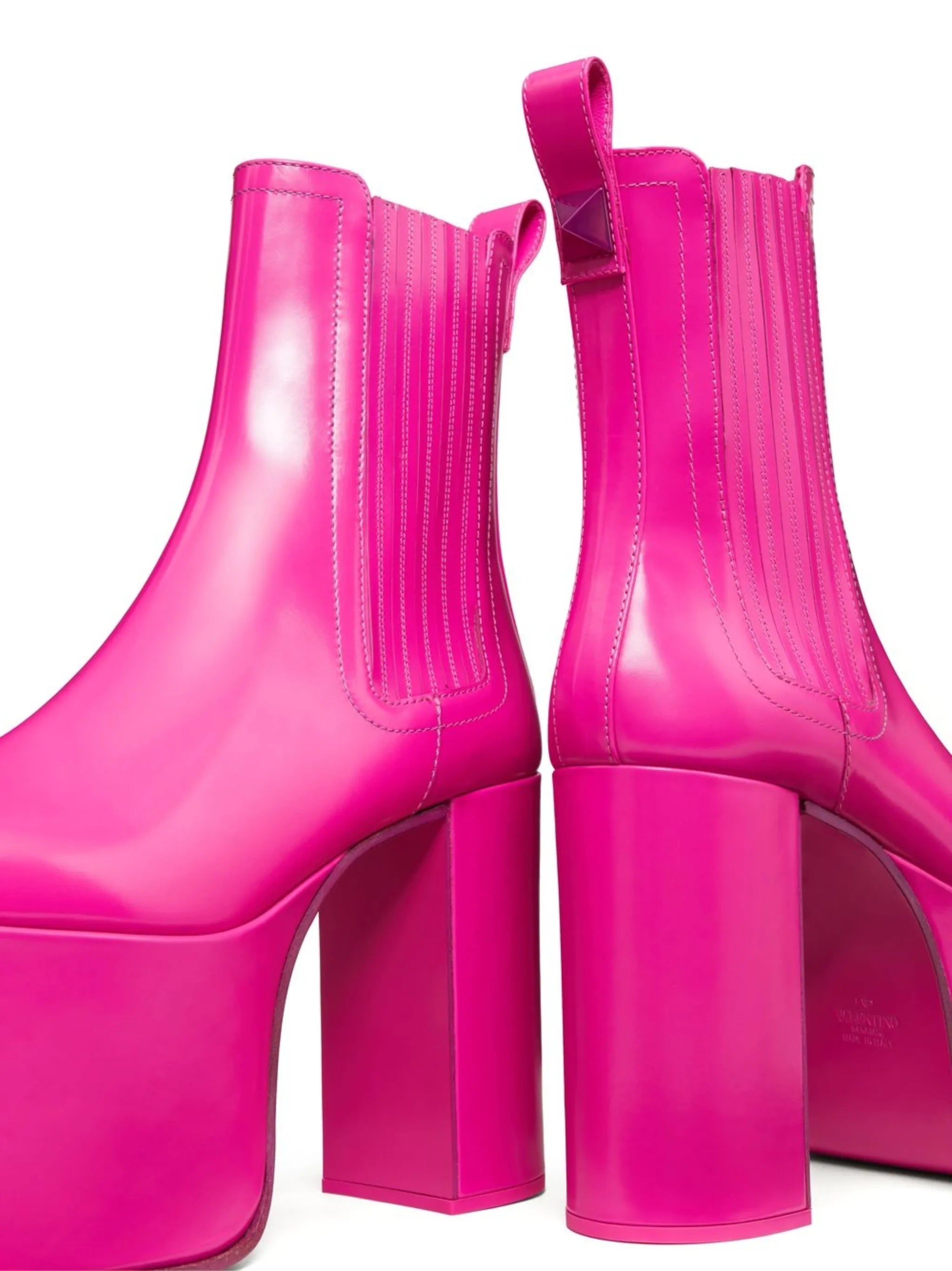Club platform Chelsea boots