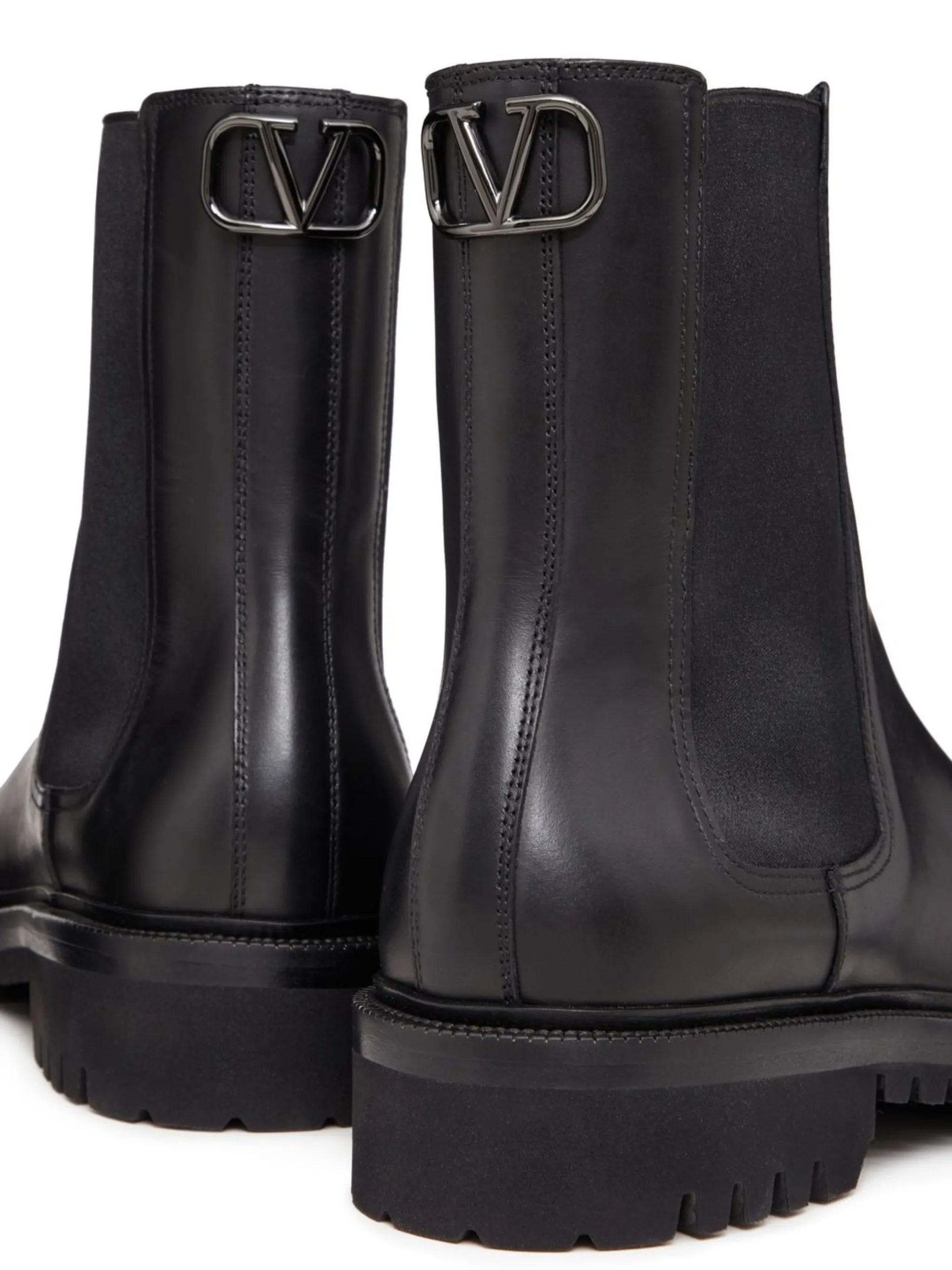 VLogo Signature Chelsea boots
