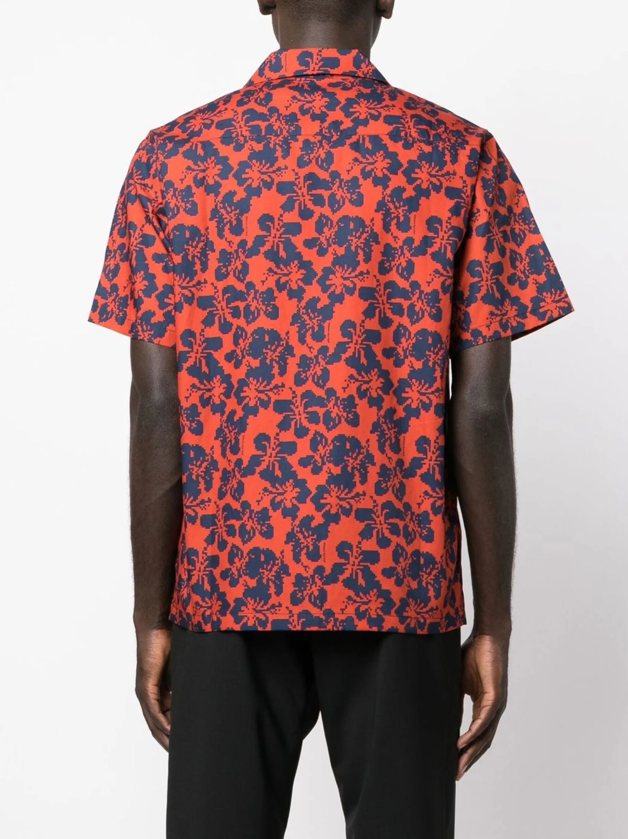 floral-print short-sleeved shirt