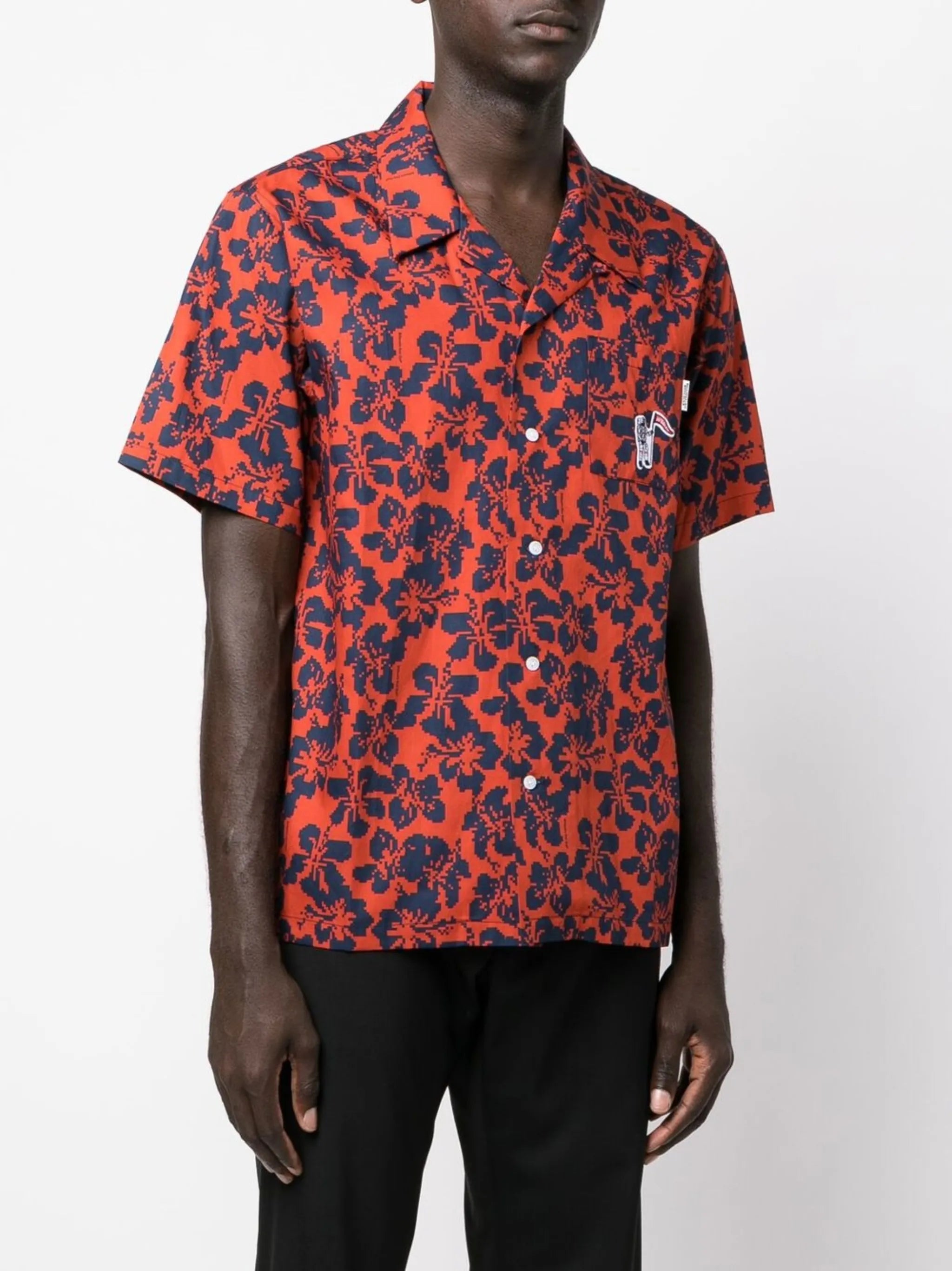 floral-print short-sleeved shirt