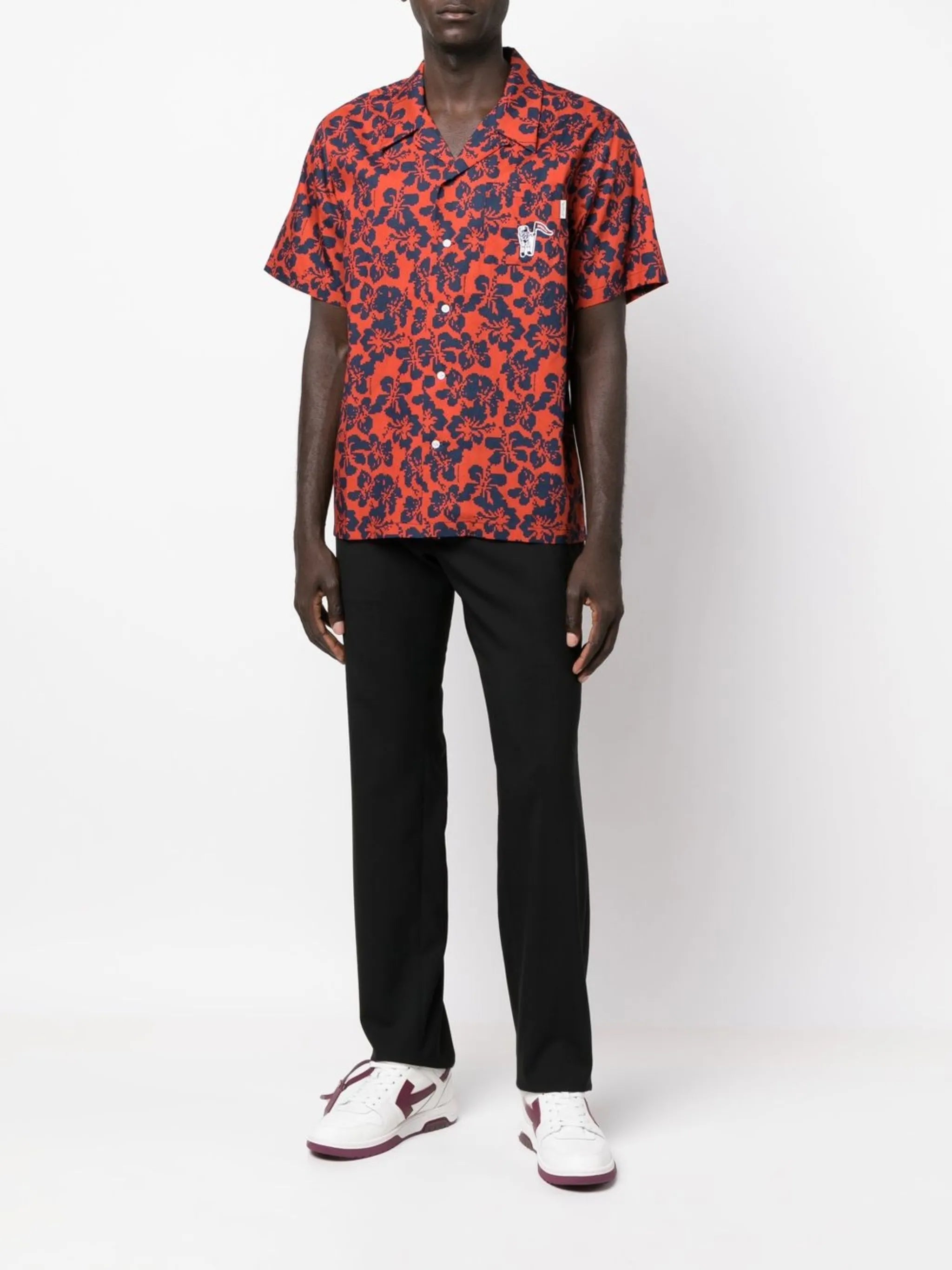 floral-print short-sleeved shirt