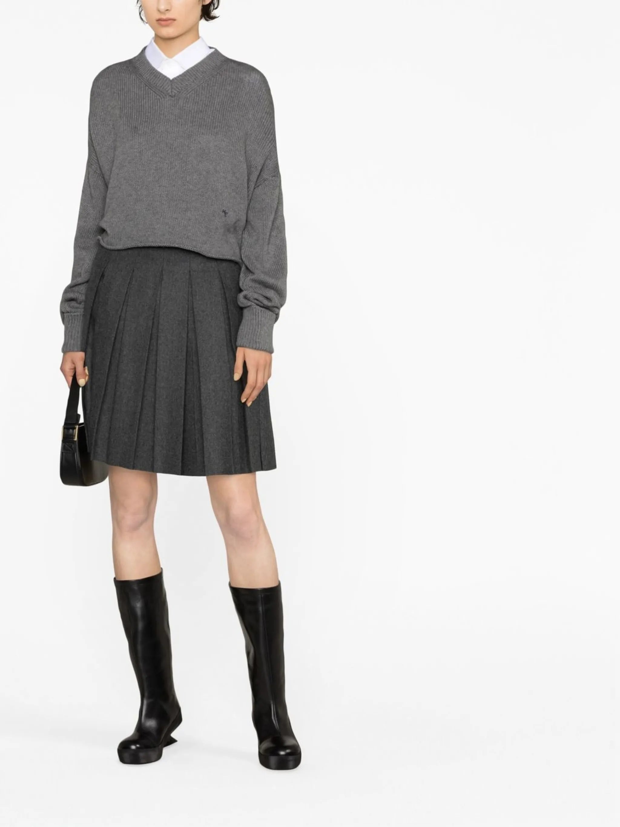 cropped V-neck knitted jumper