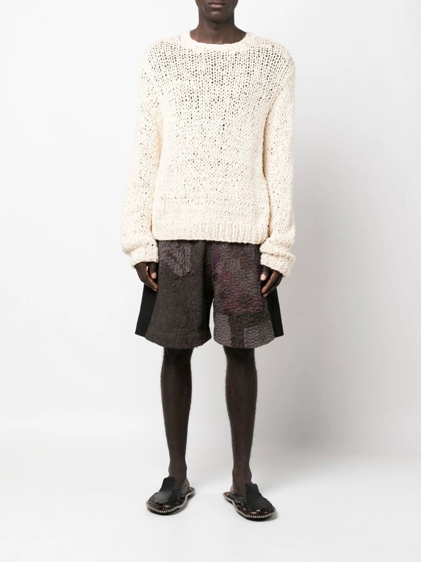 knee-length multi-panel shorts