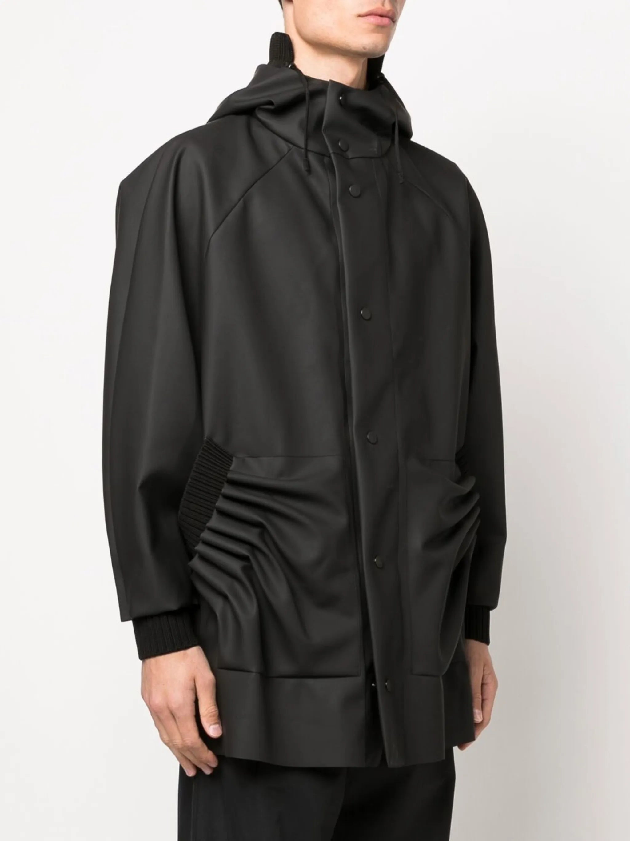 Tube Pleat raincoat