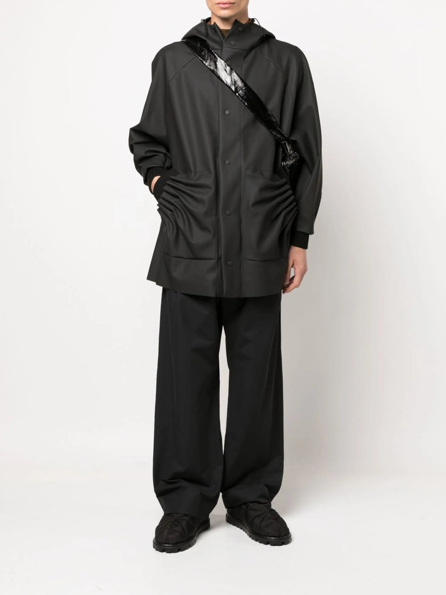 Tube Pleat raincoat