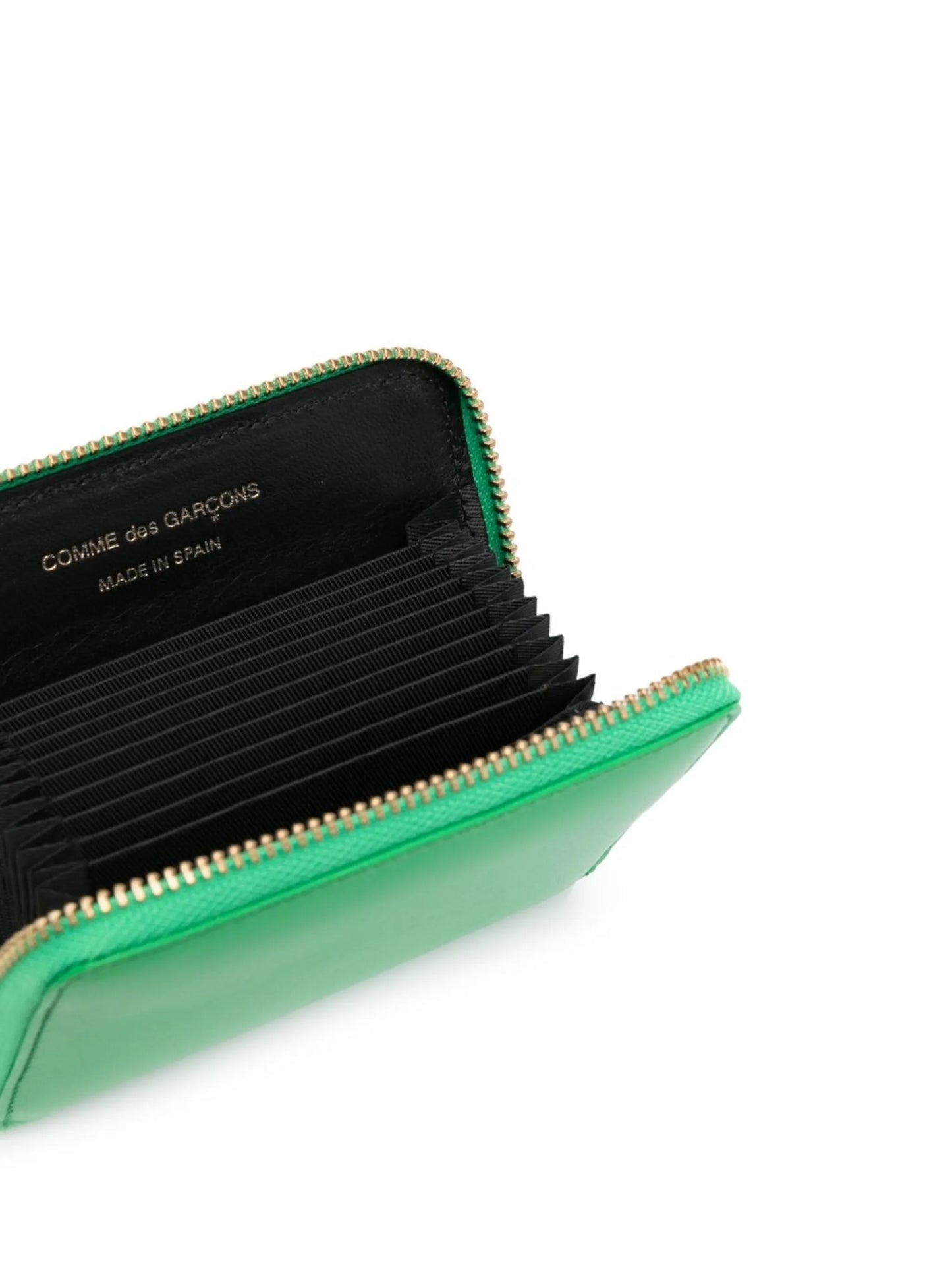 leather zipped wallet