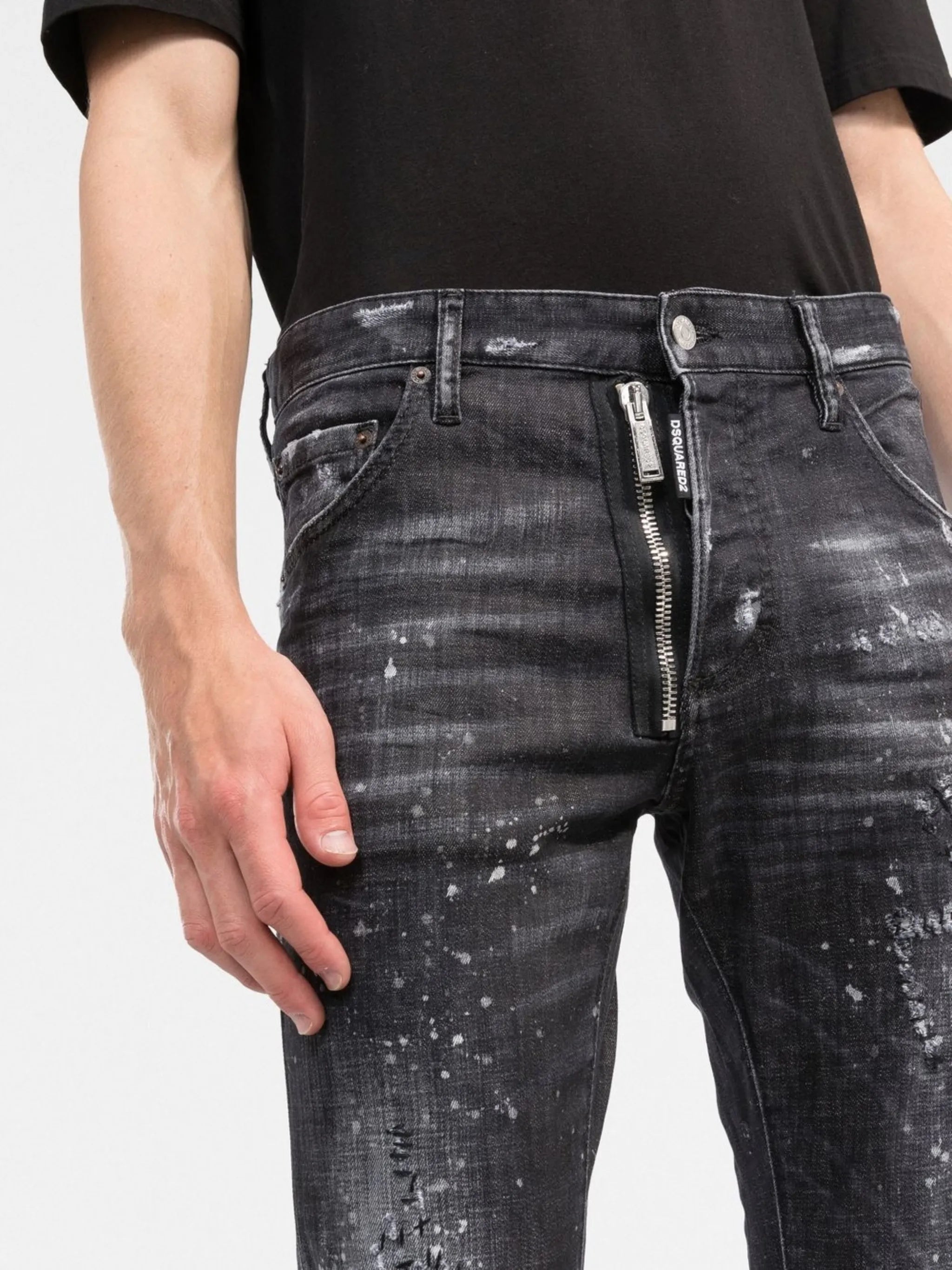 distressed skinny jeans