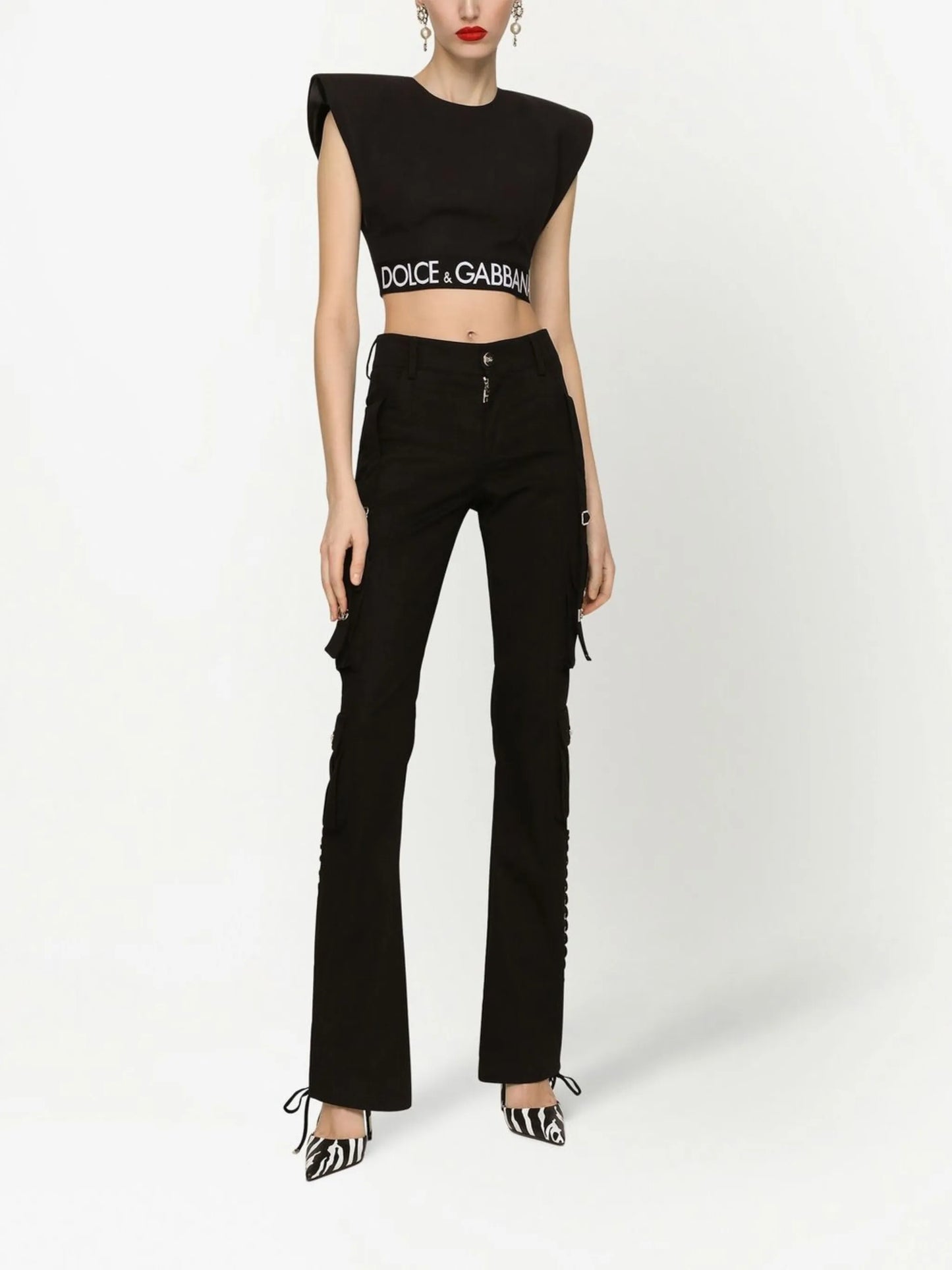 sleeveless cropped top