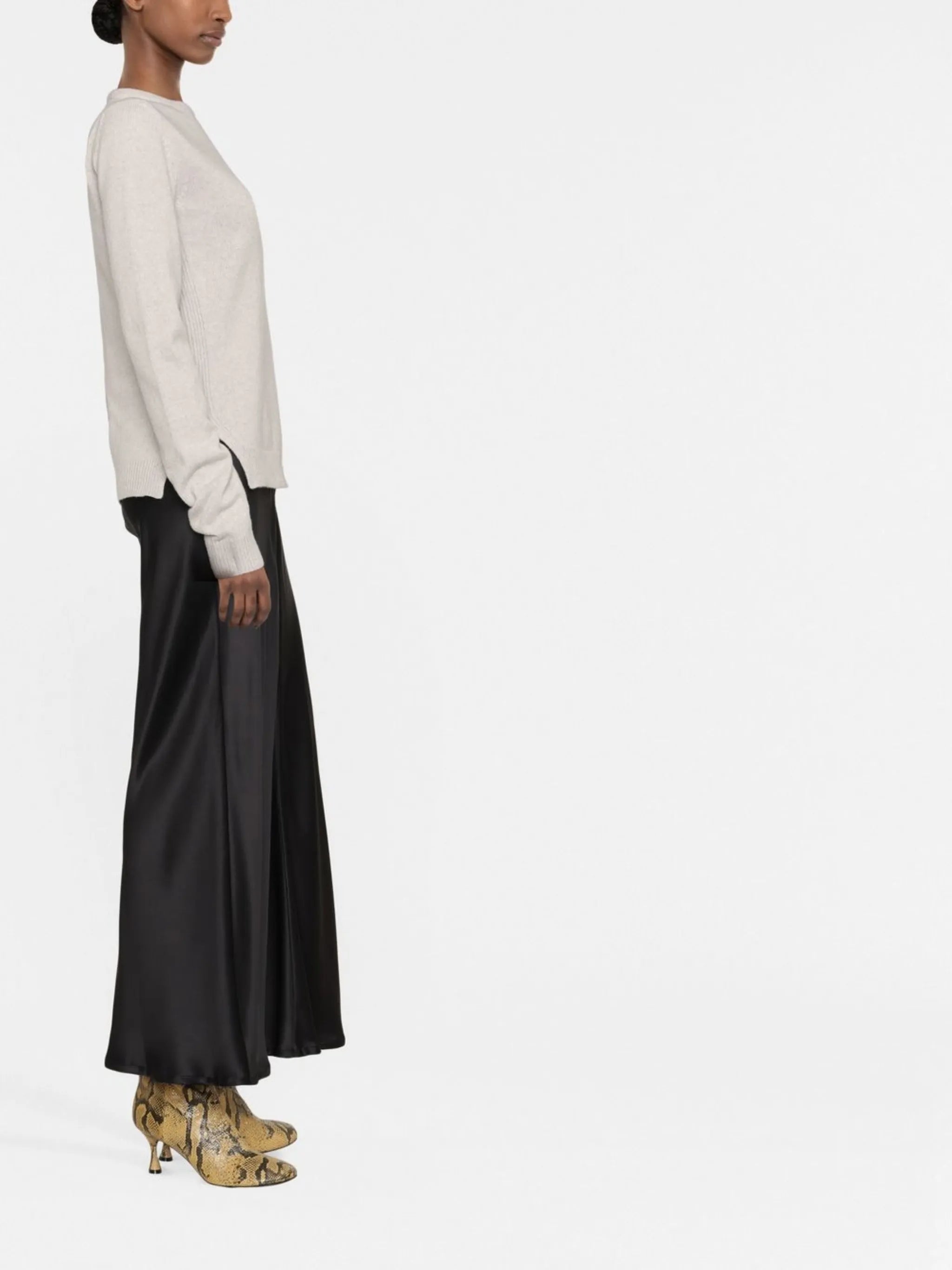 long-sleeve knitted jumper