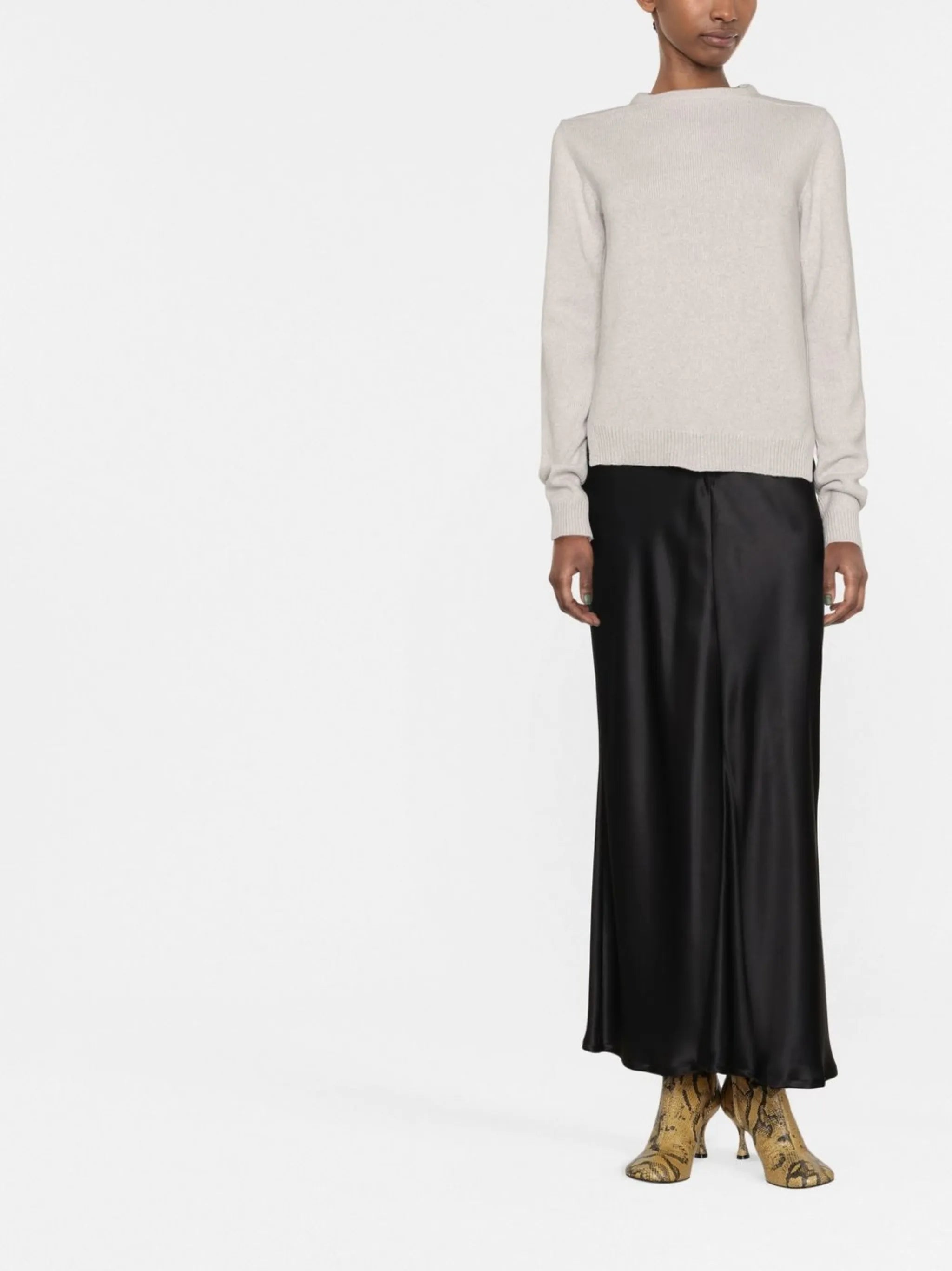 long-sleeve knitted jumper