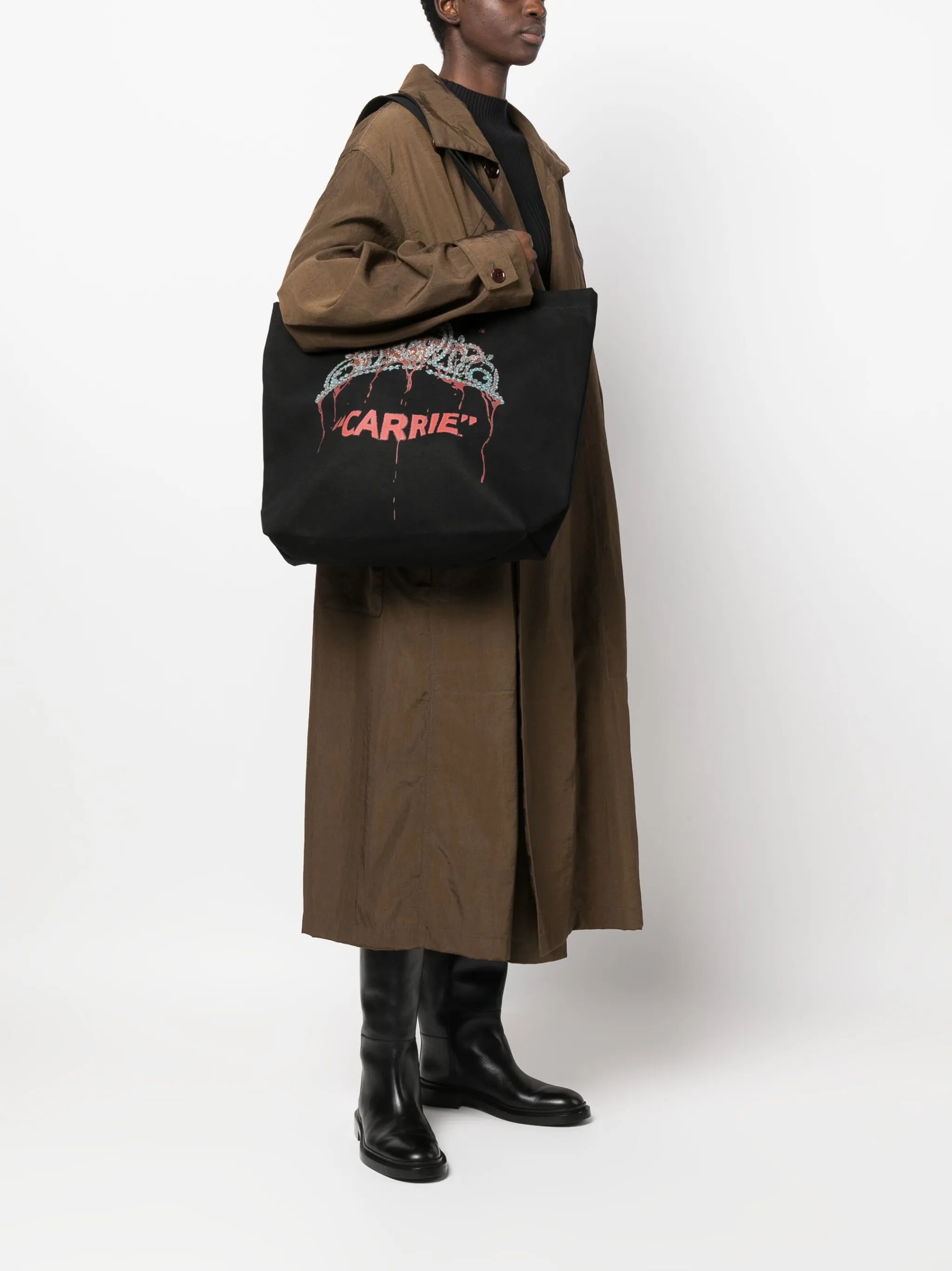 Carrie tote bag