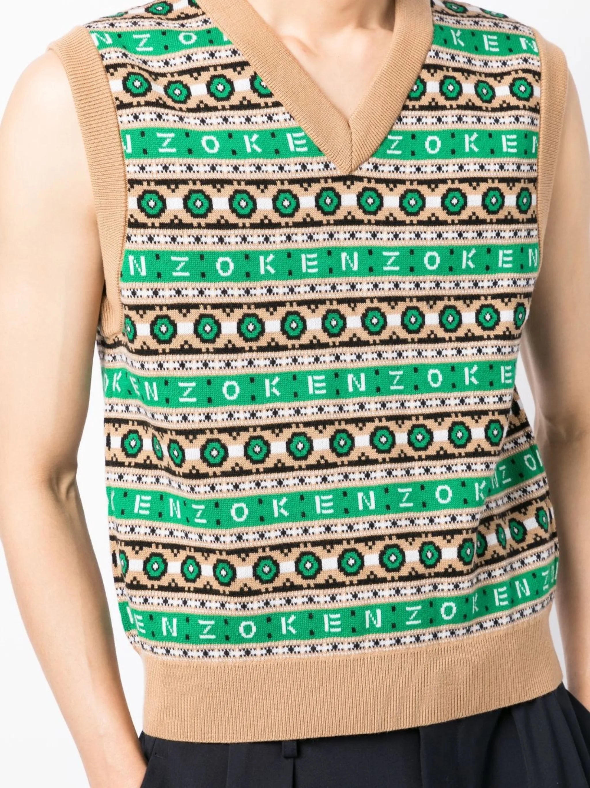 intarsia-knit V-neck sleeveless jumper