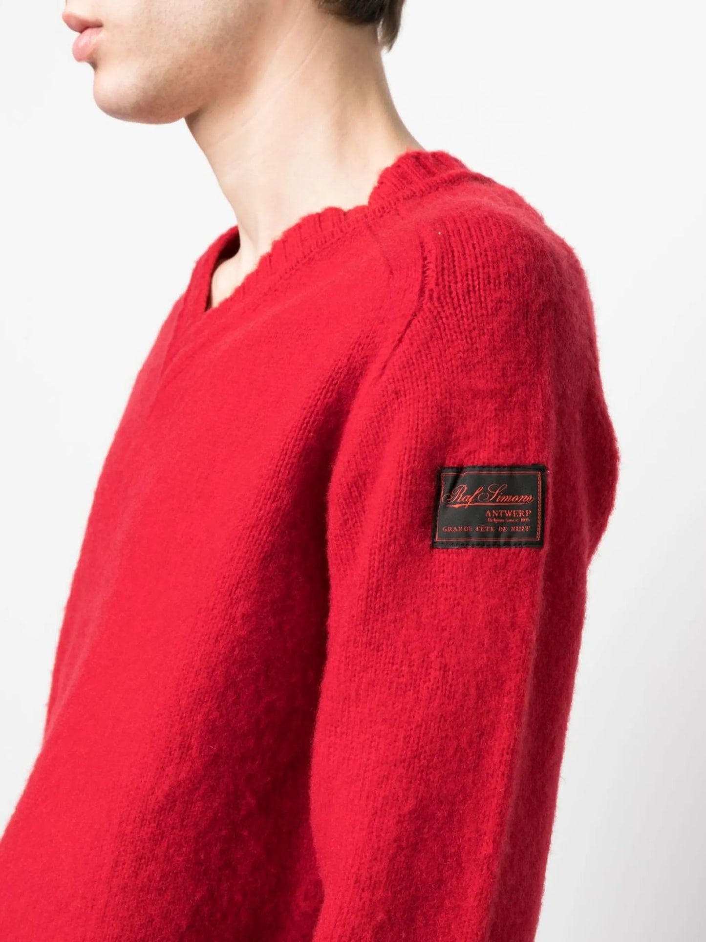 V-neck knitted jumper