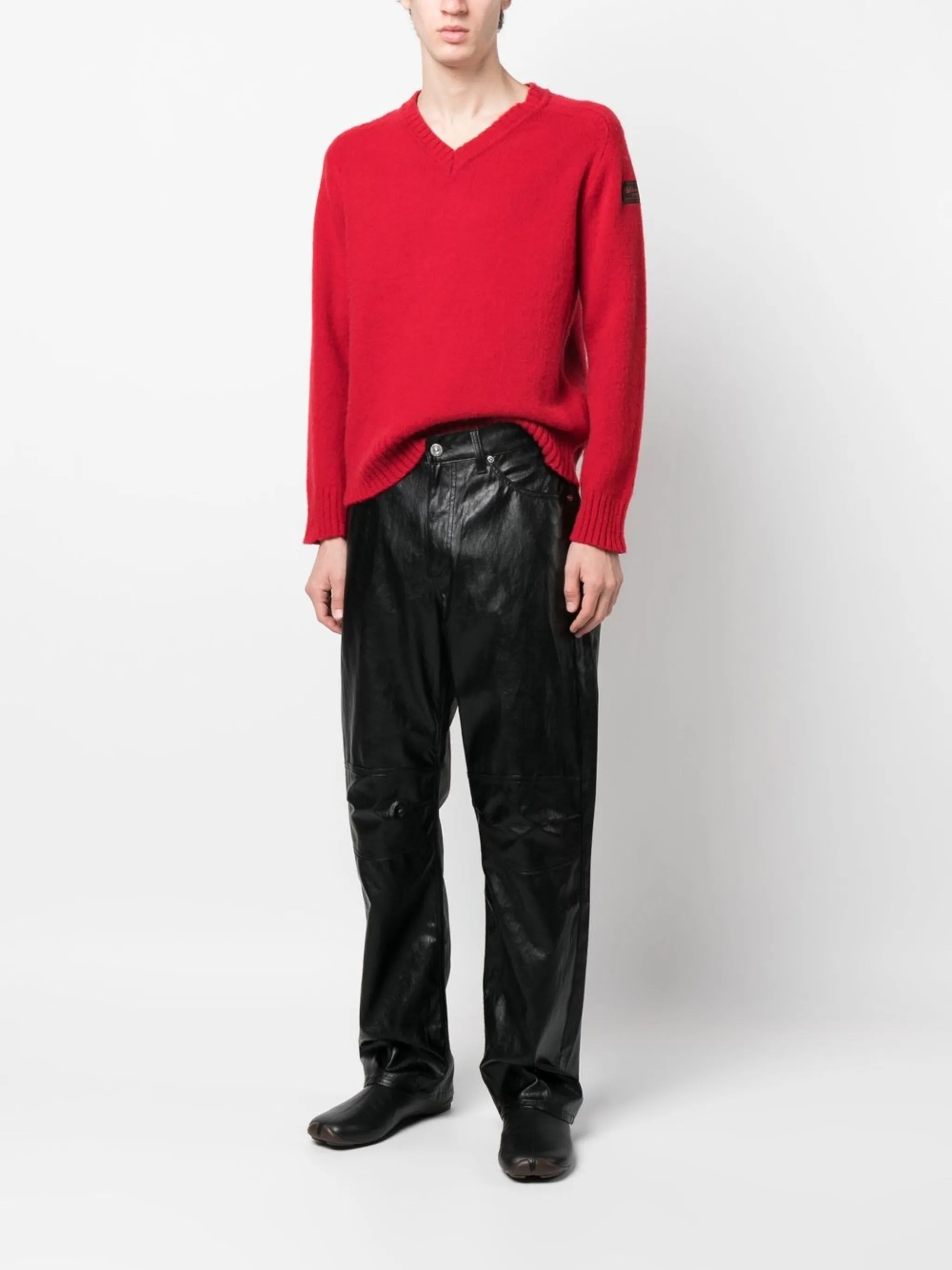 V-neck knitted jumper