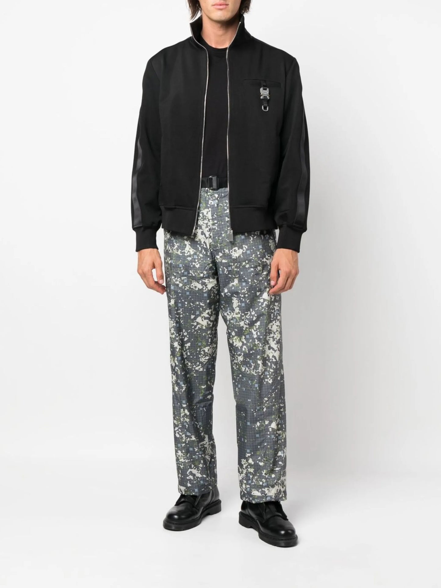 abstract-print straight-leg trousers