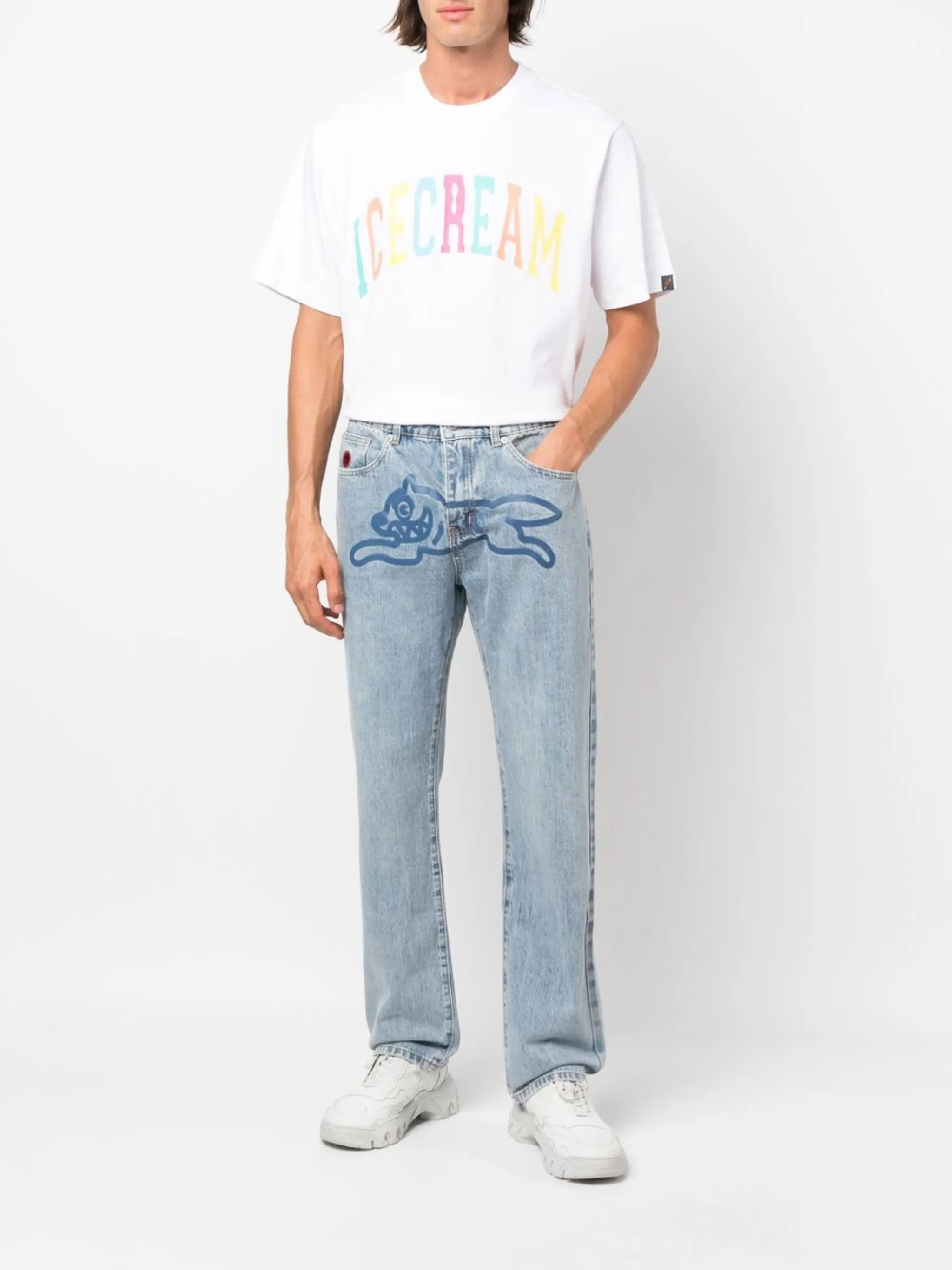graphic-print stonewashed jeans
