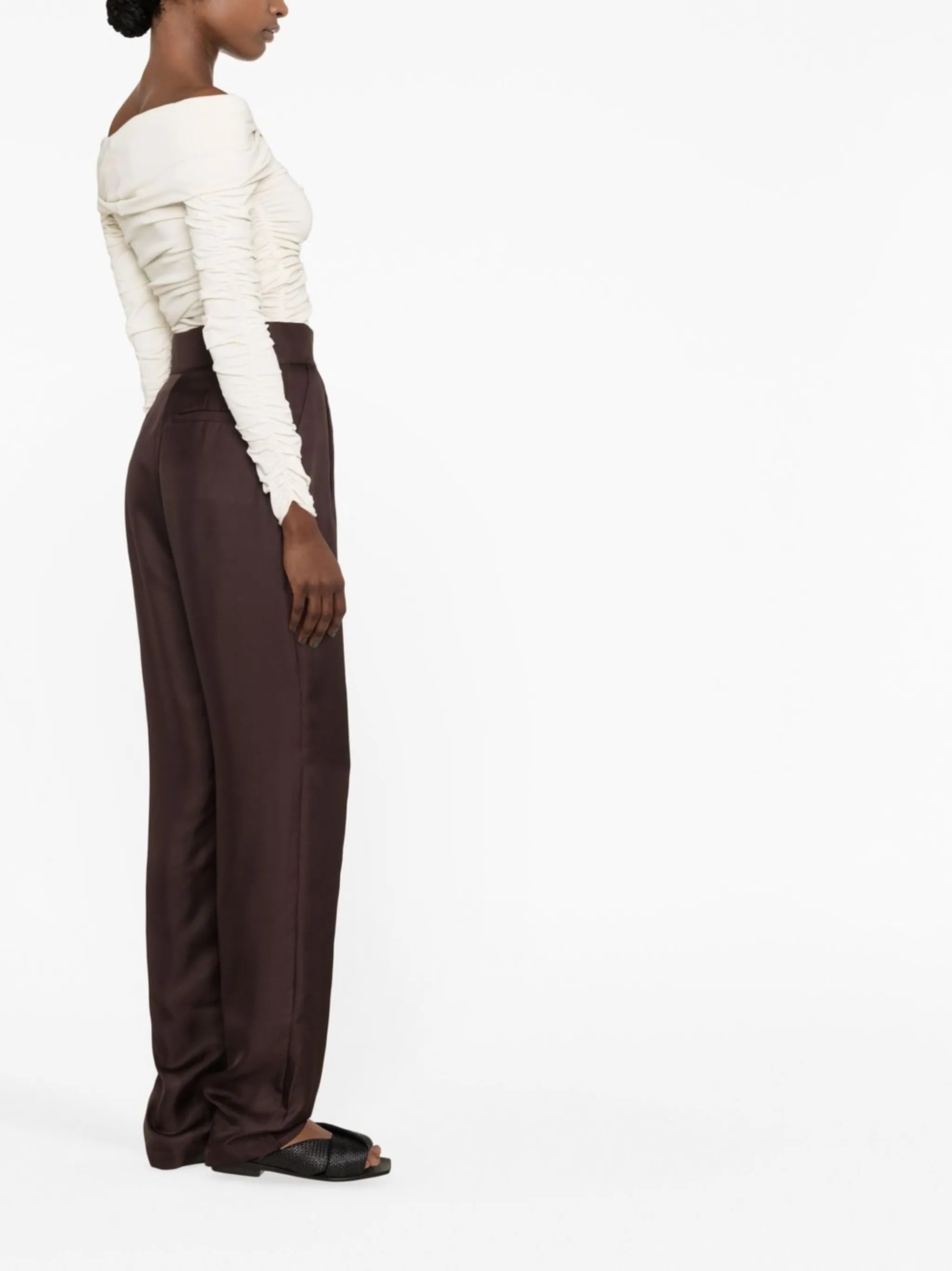 tapered-leg tailored trousers