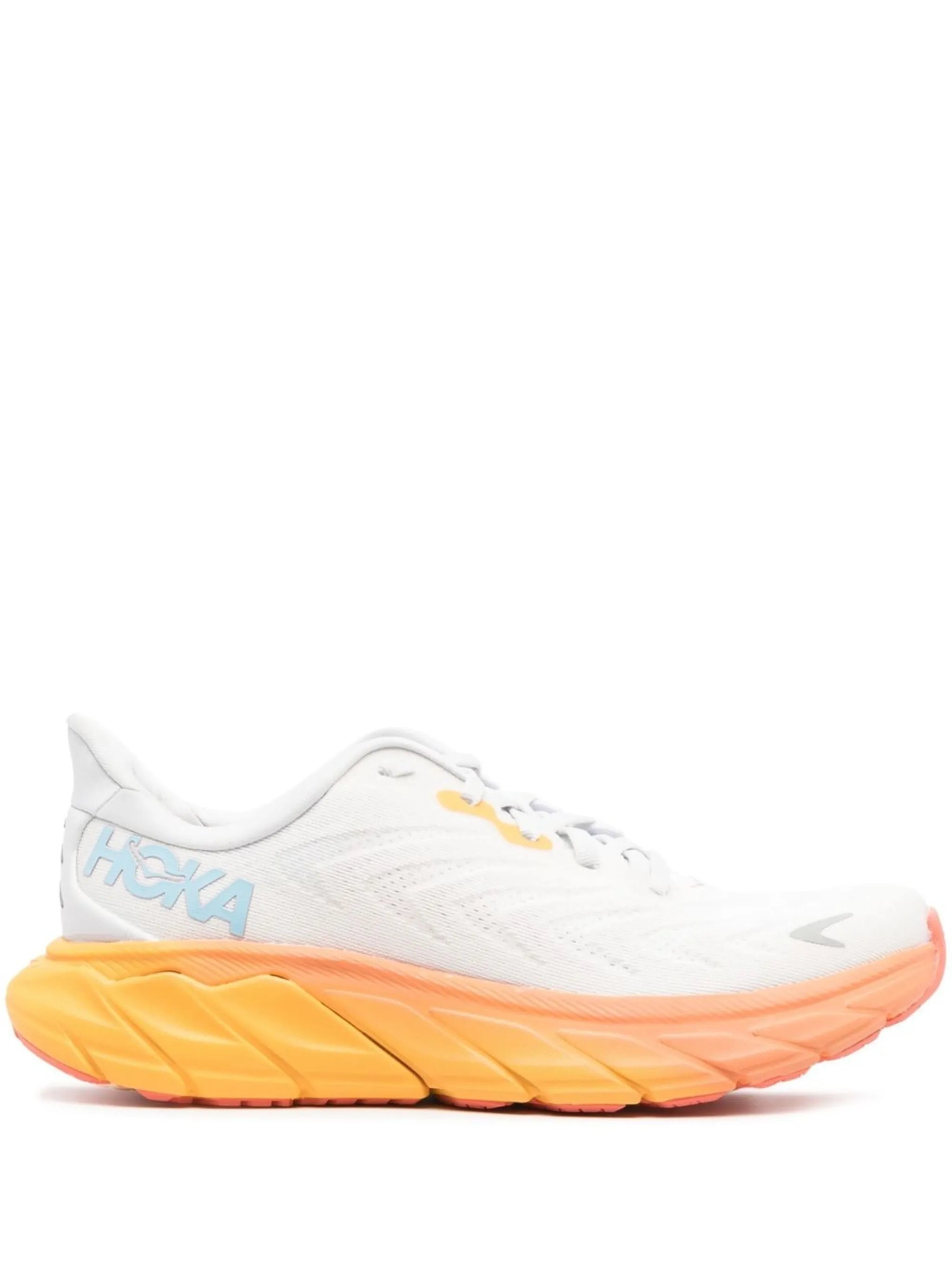 Arahi low-top sneakers