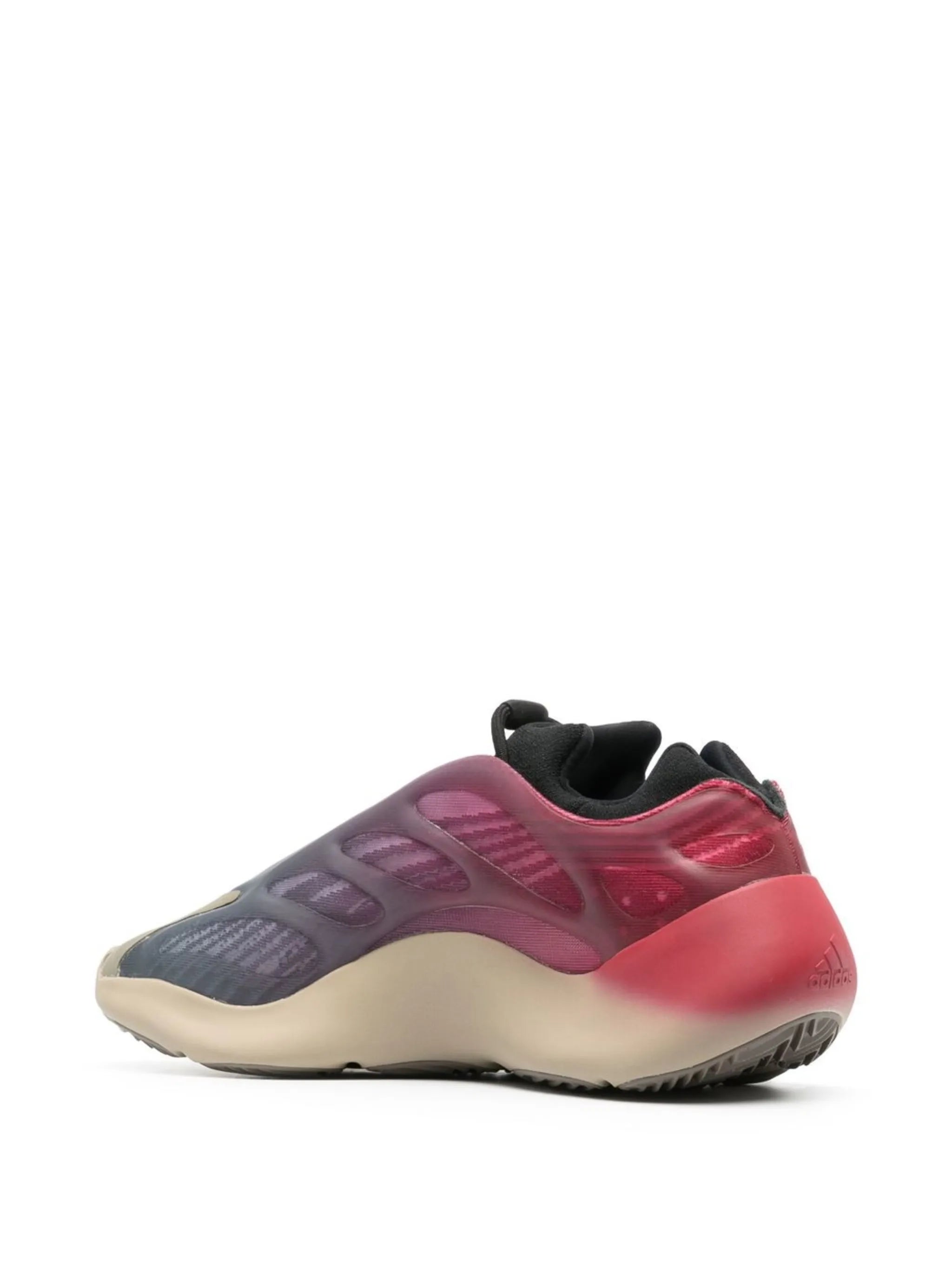 Yeezy 700 V3 low-top sneakers