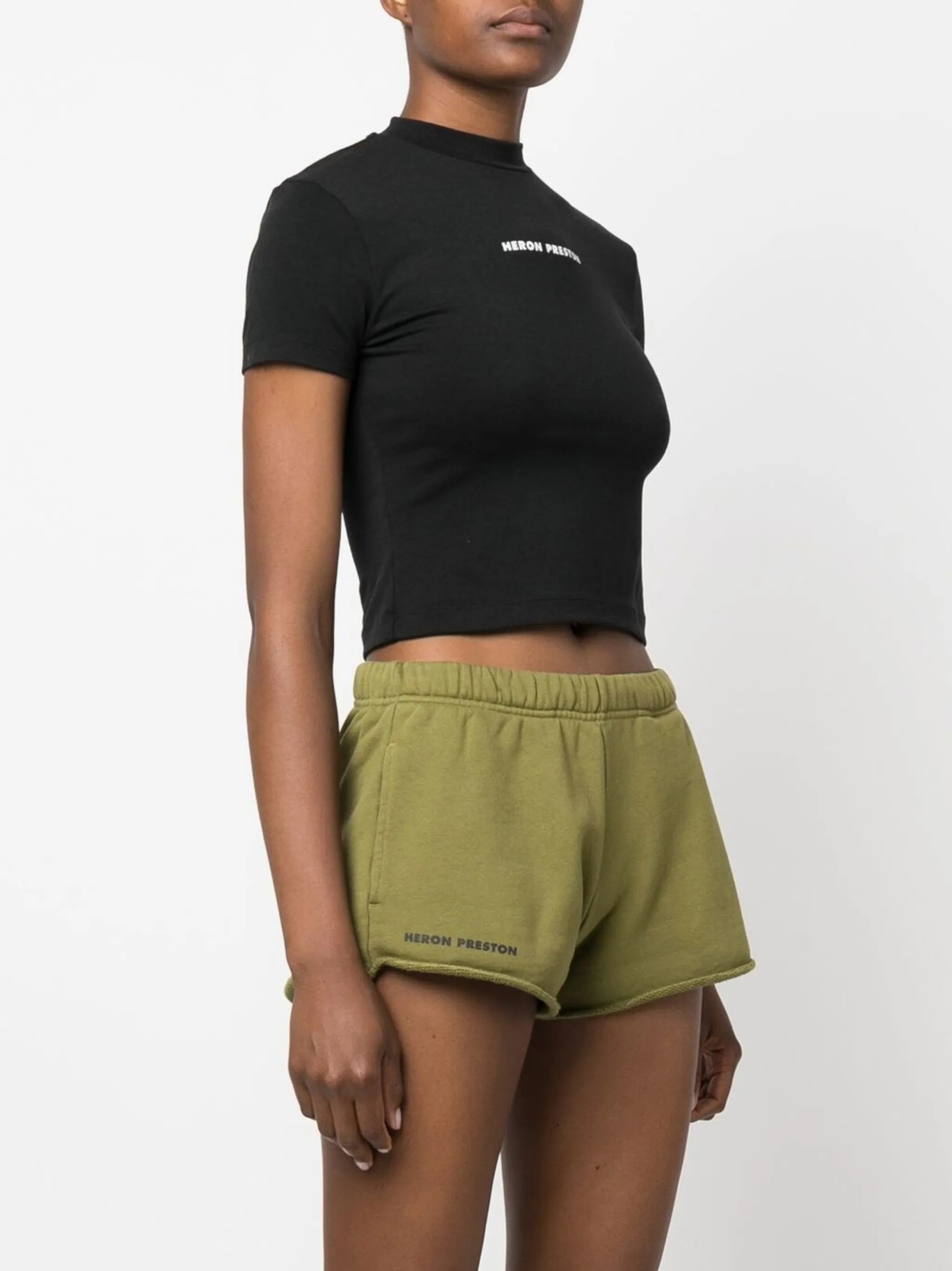 logo-print cropped T-shirt