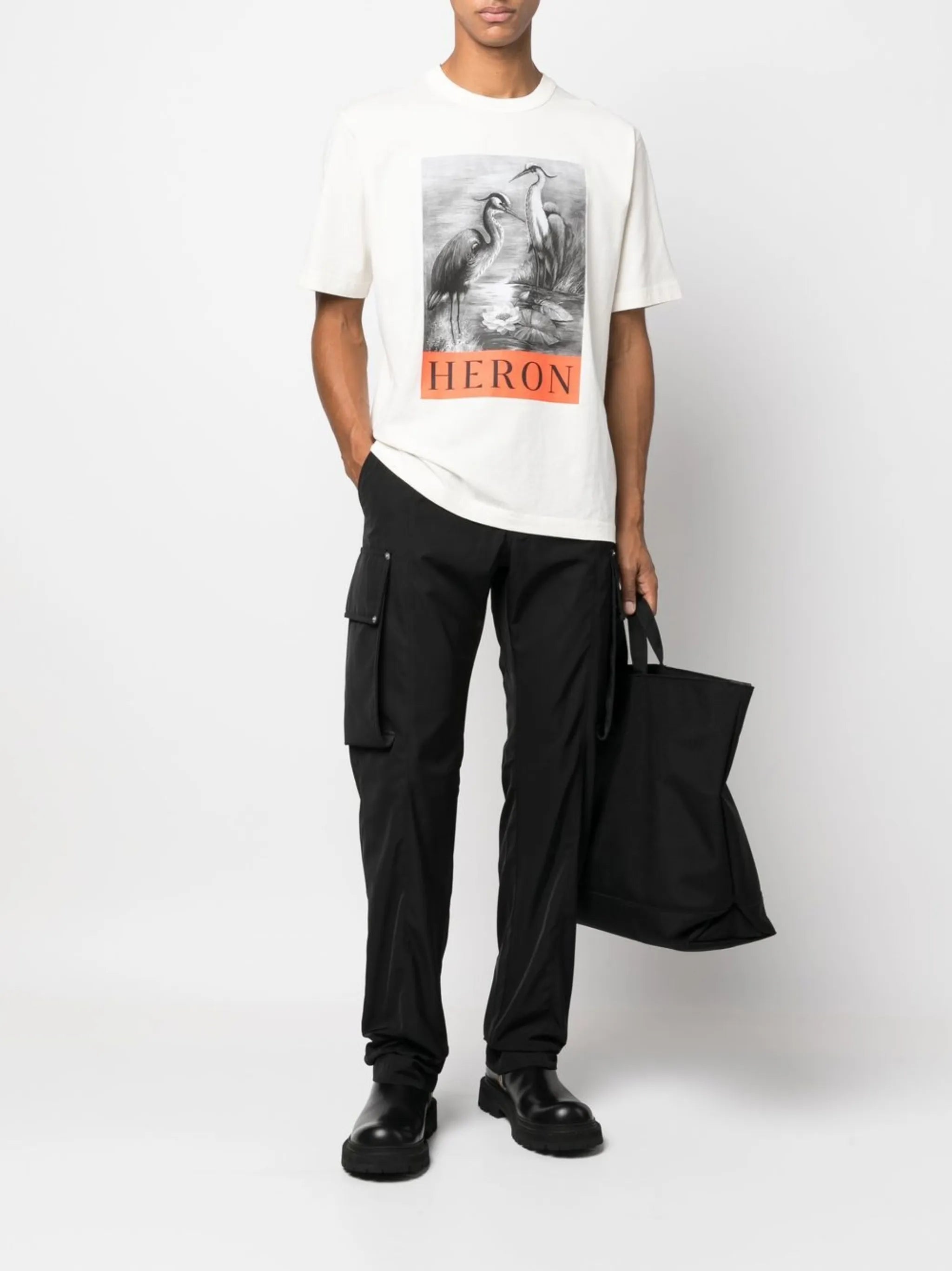graphic-print T-shirt