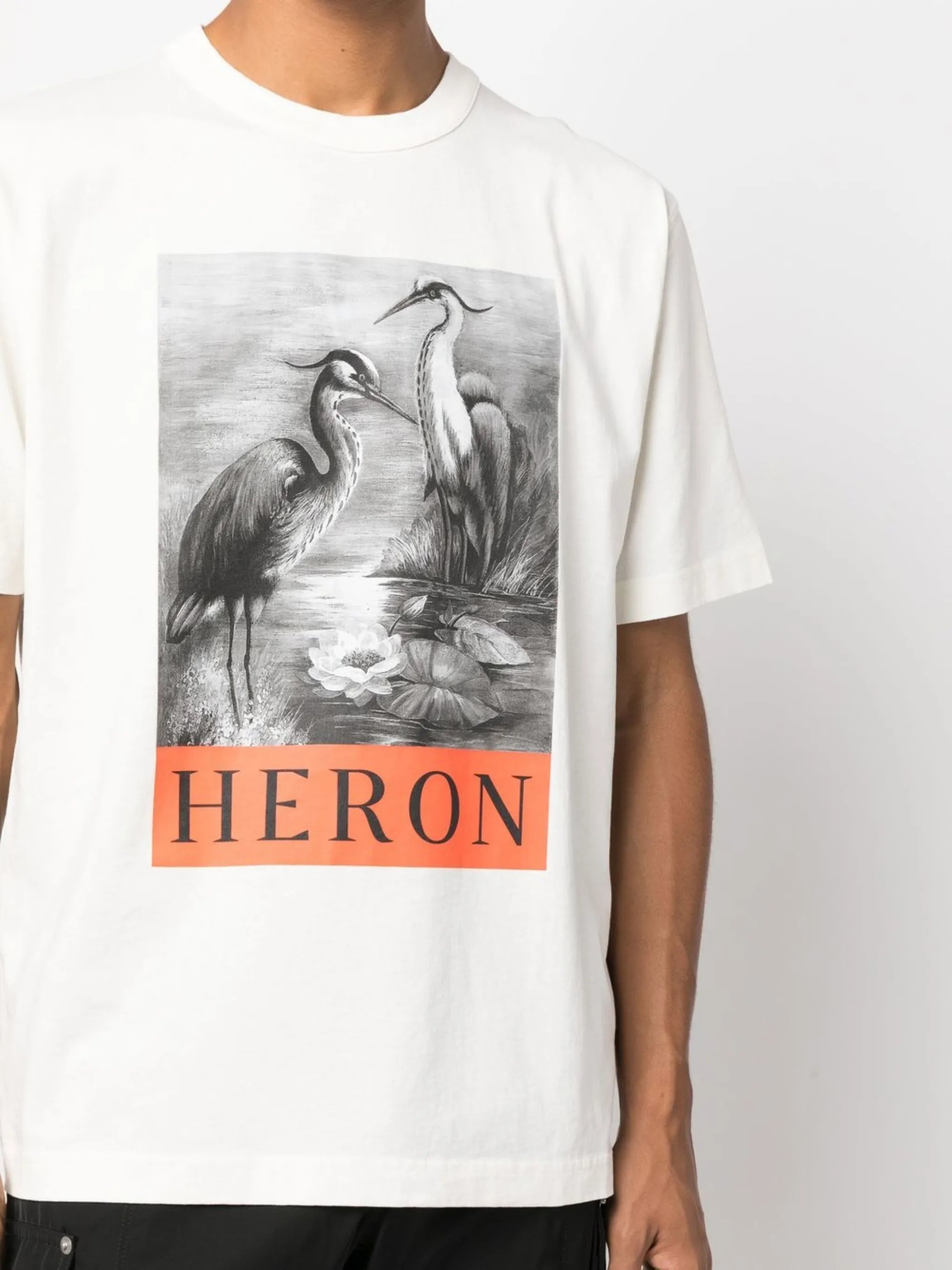 graphic-print T-shirt