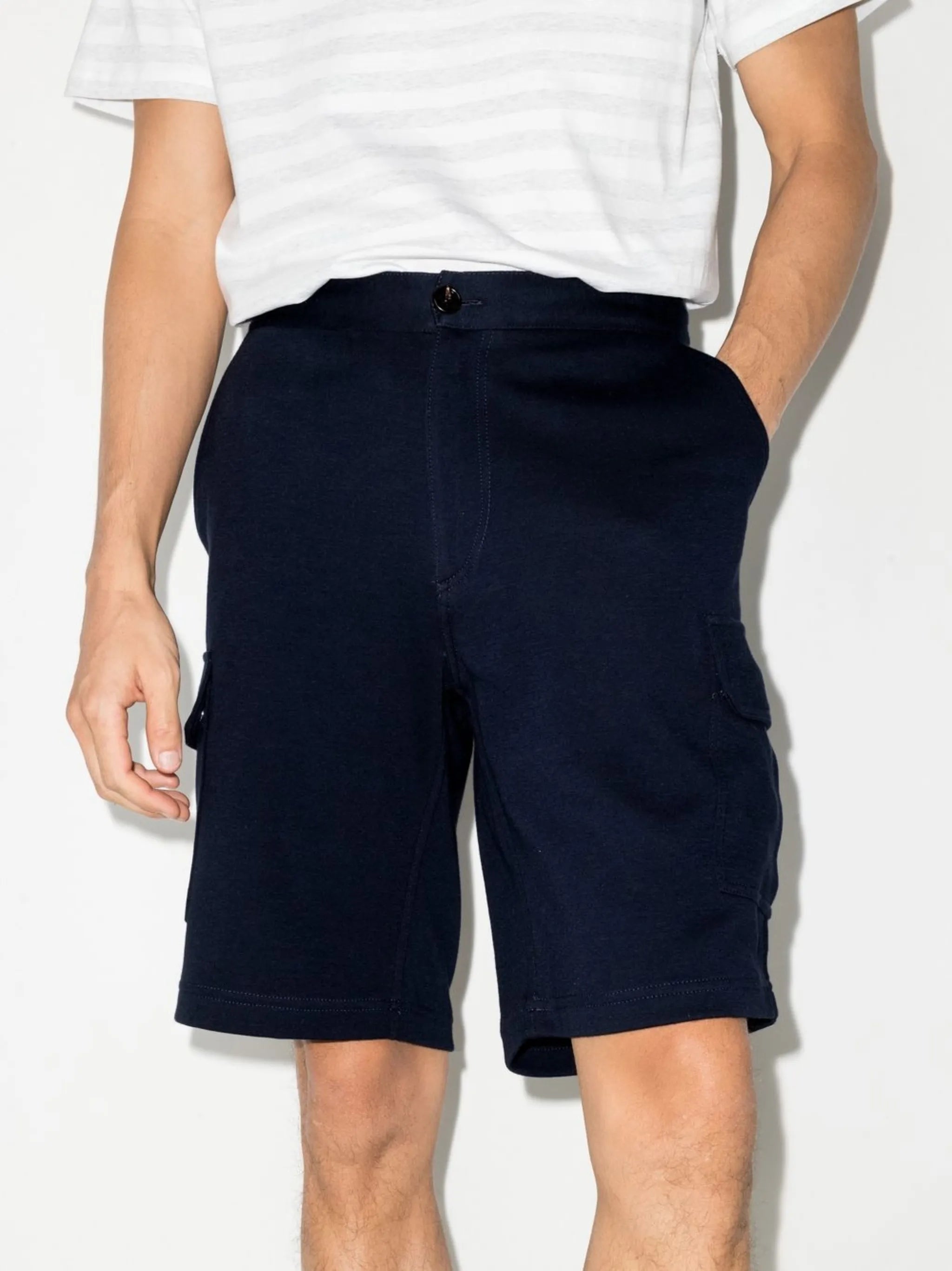 mid-rise cargo pockets