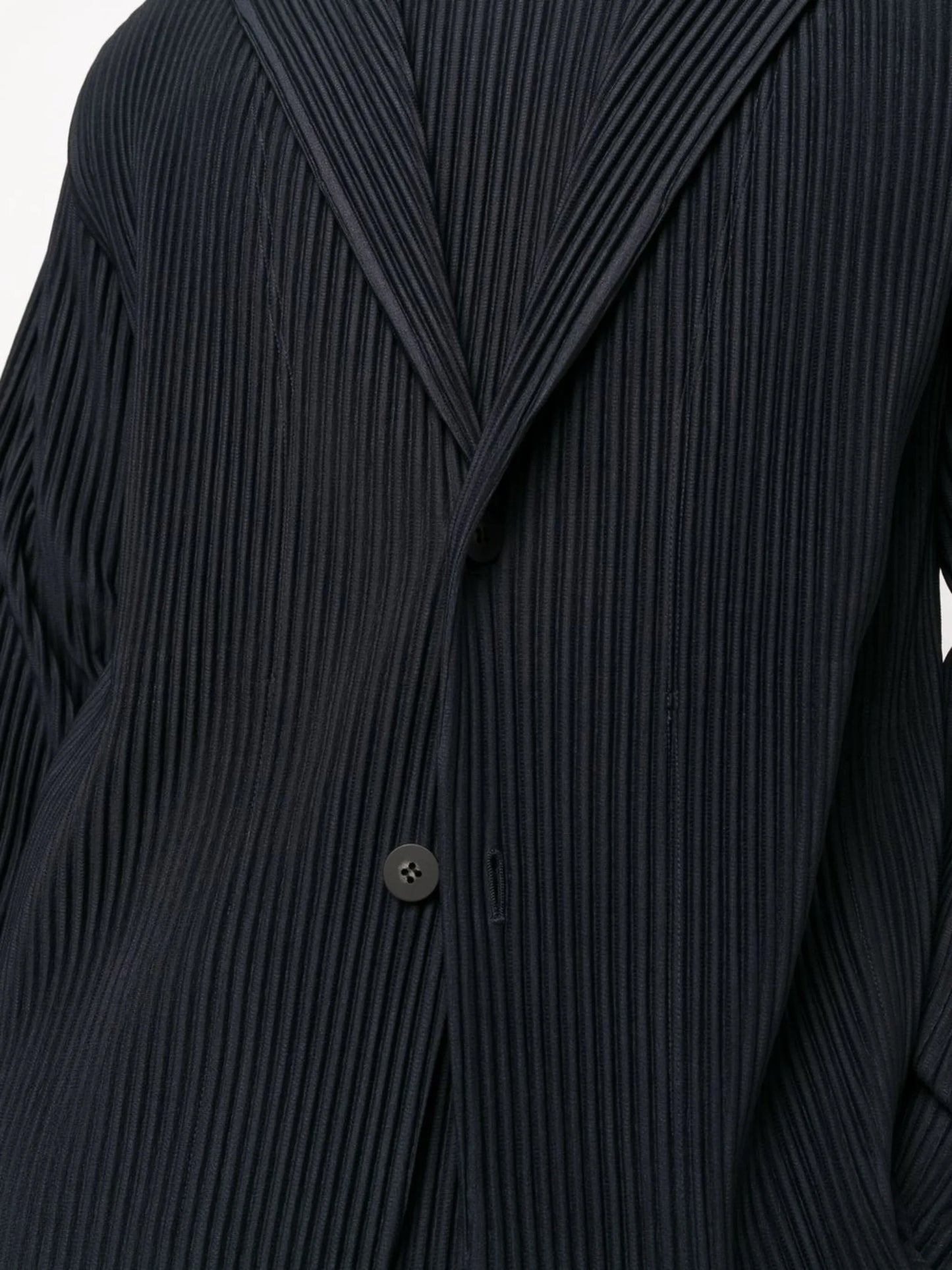 plissé single-breasted blazer