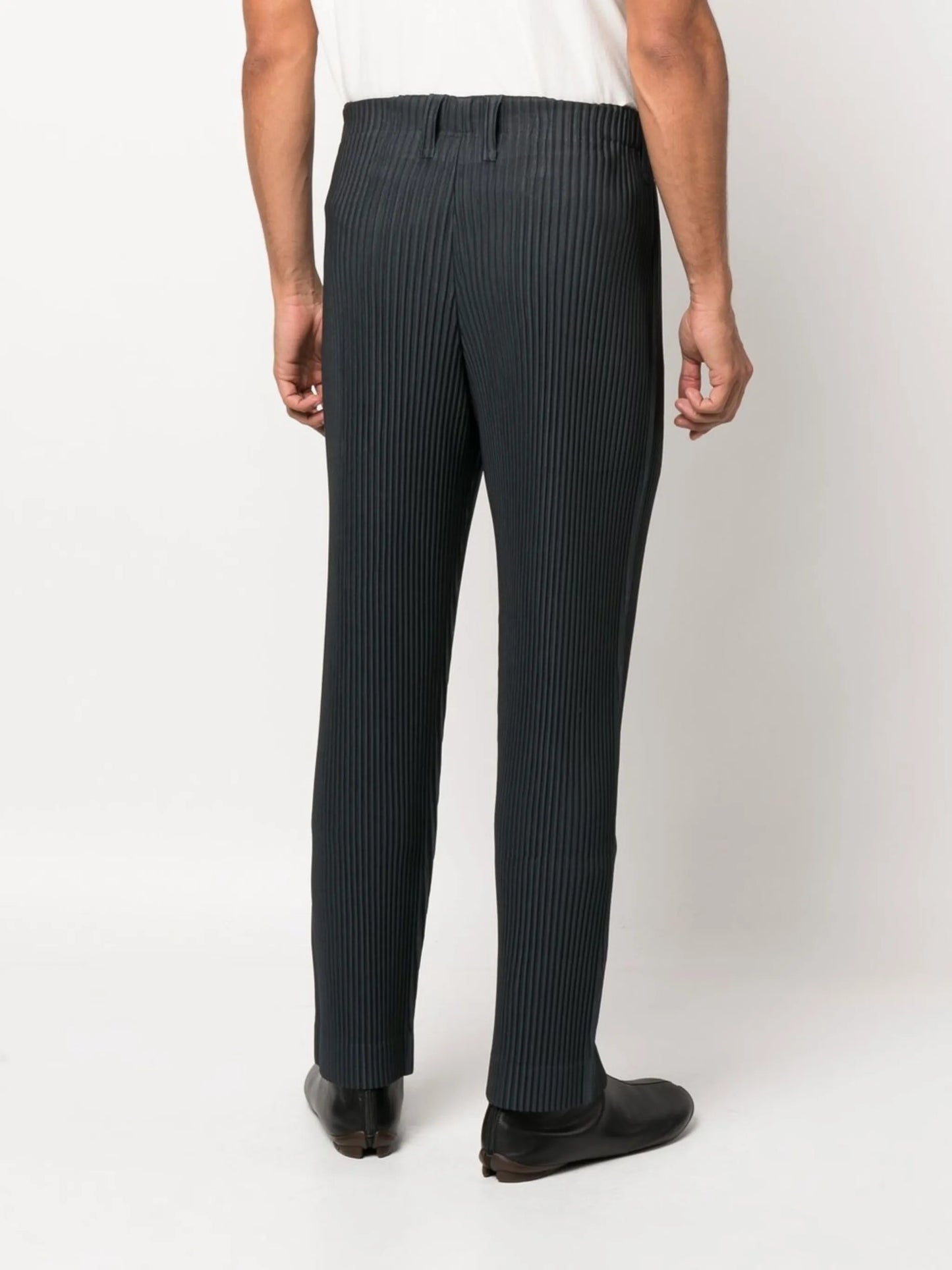 pleated tailored trousers